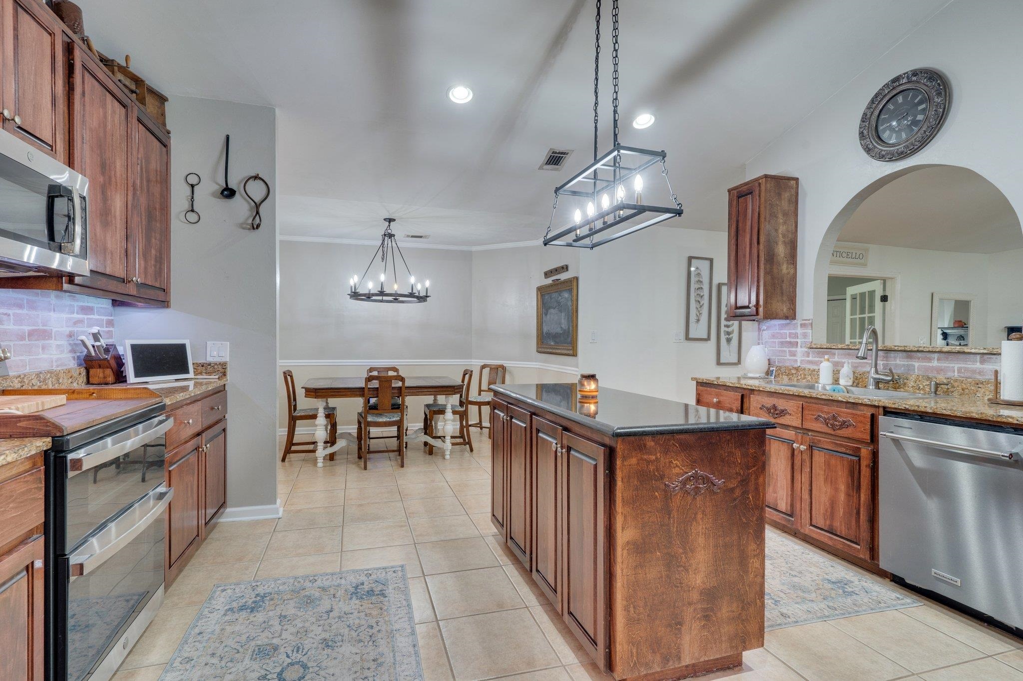 974 Hiawatha Farms Road