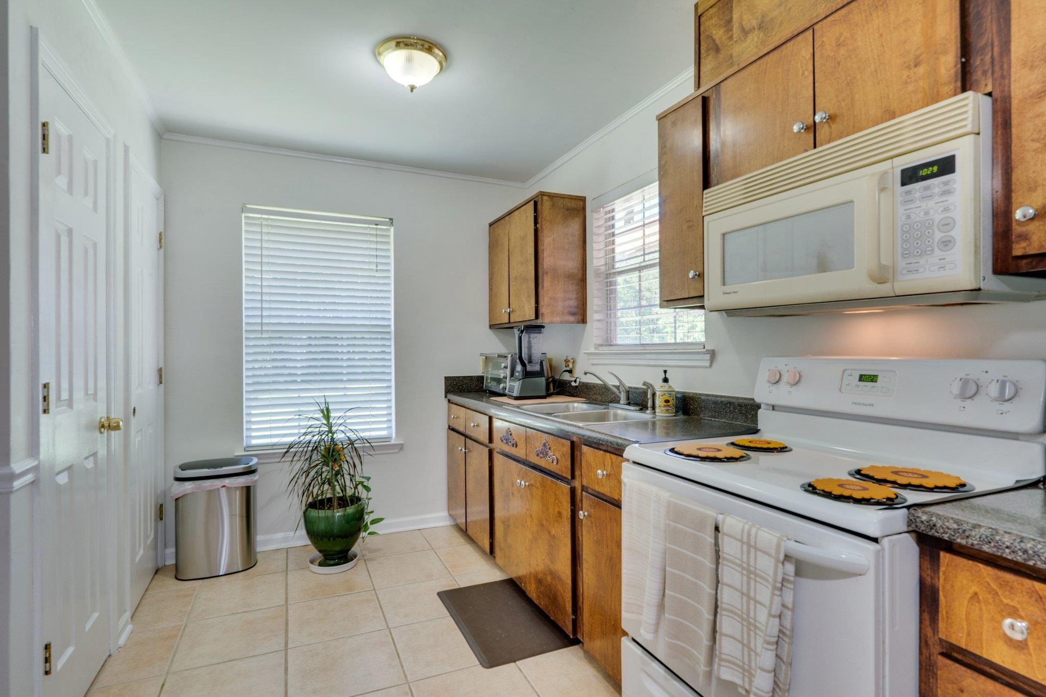 974 Hiawatha Farms Road