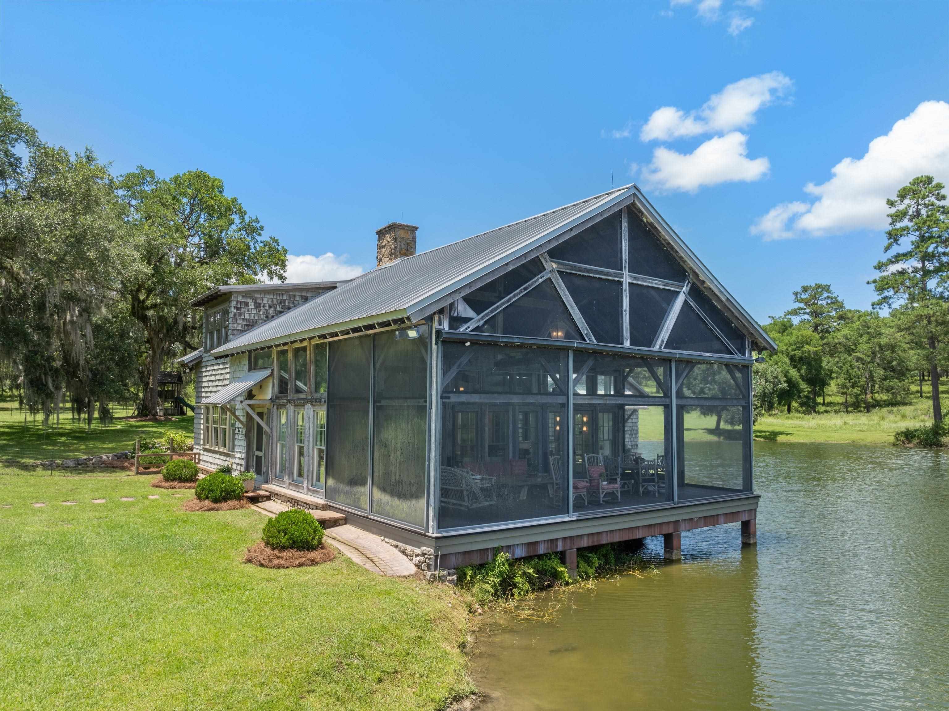 10800 Mccracken Road