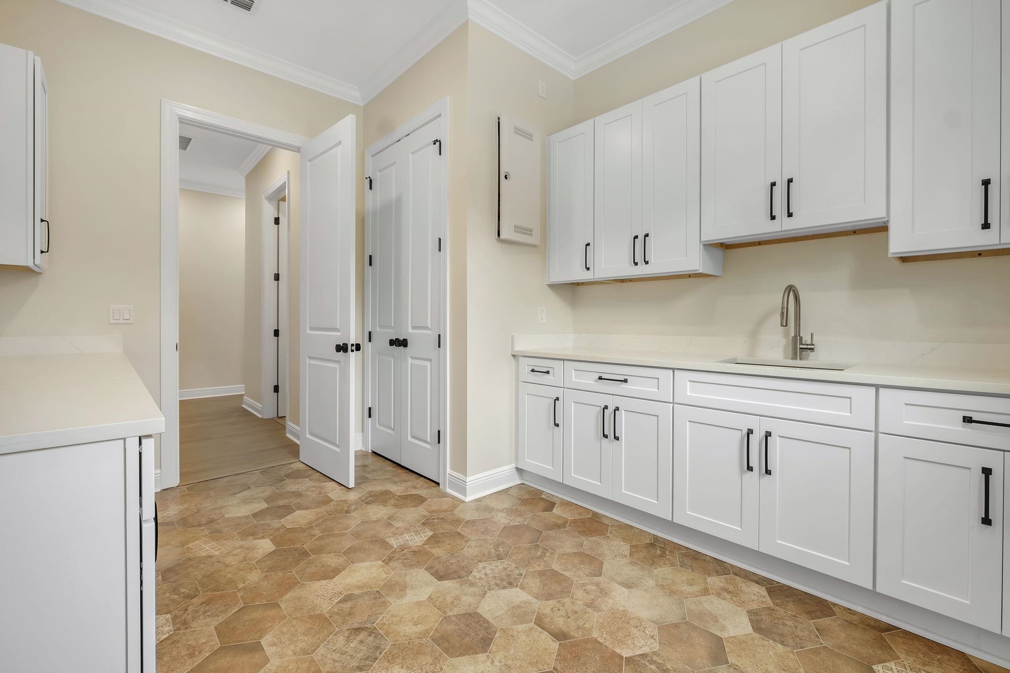 4000 W W Kelley Road