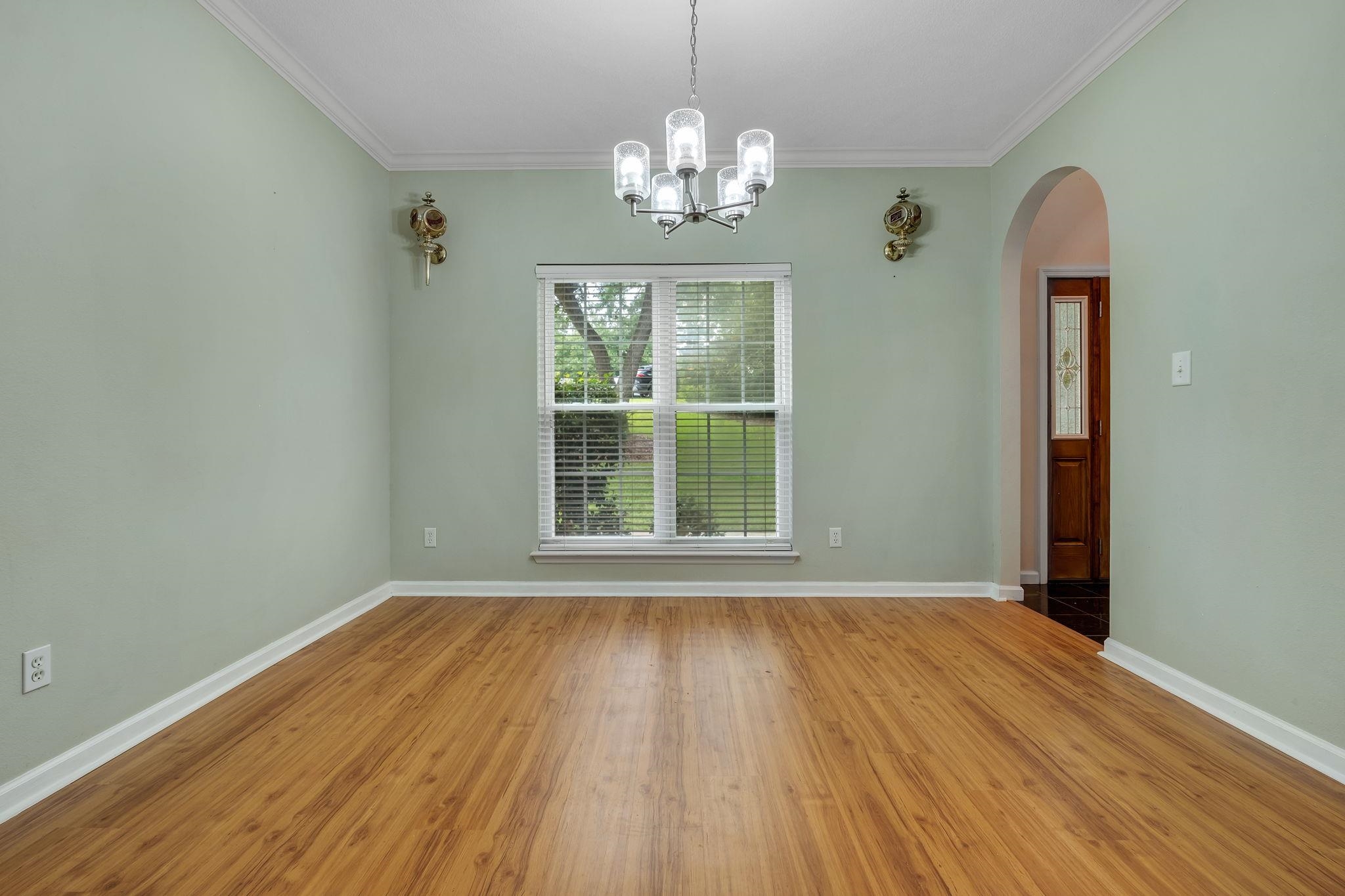 405 Holly Hill Court