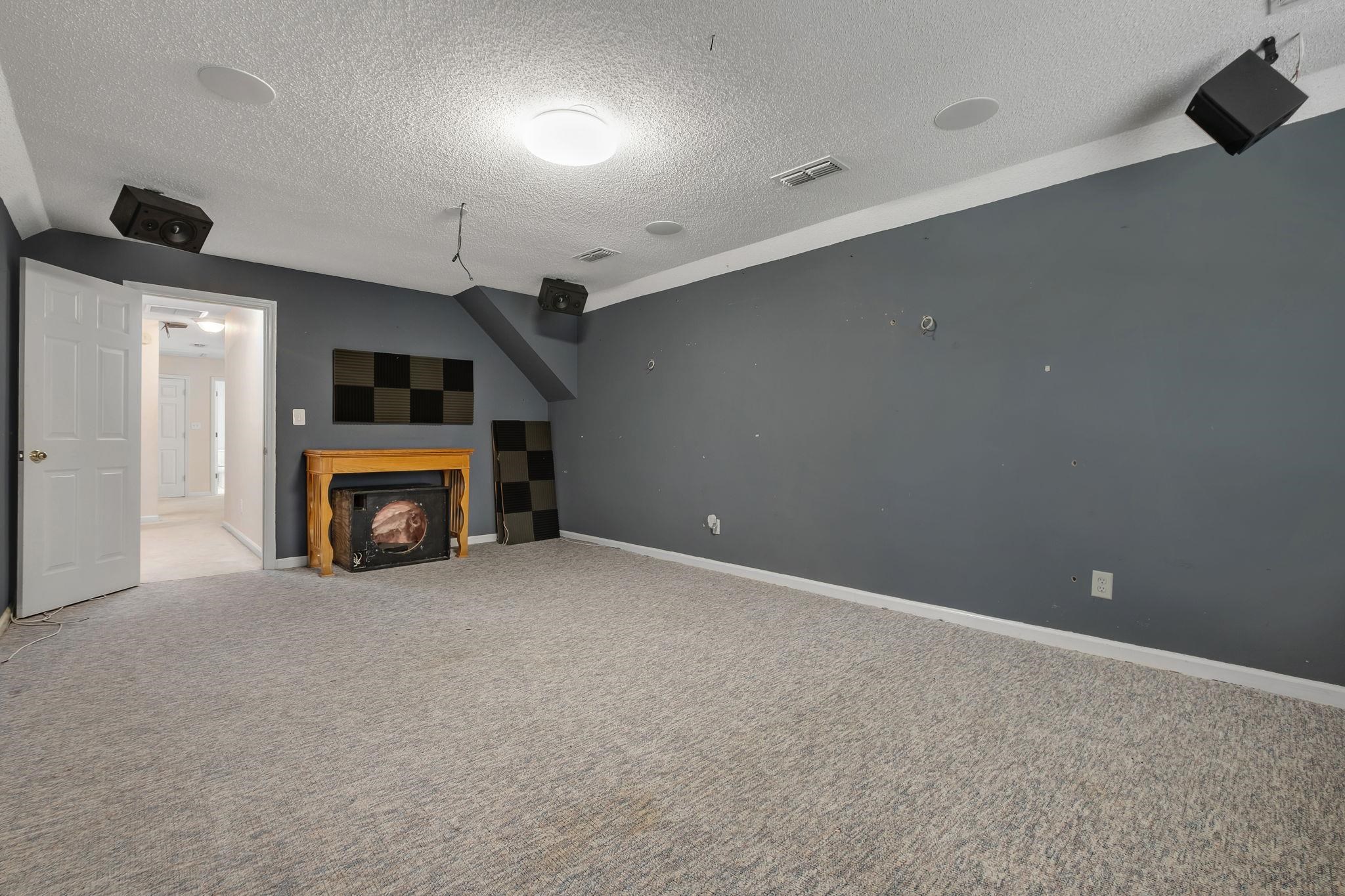 405 Holly Hill Court