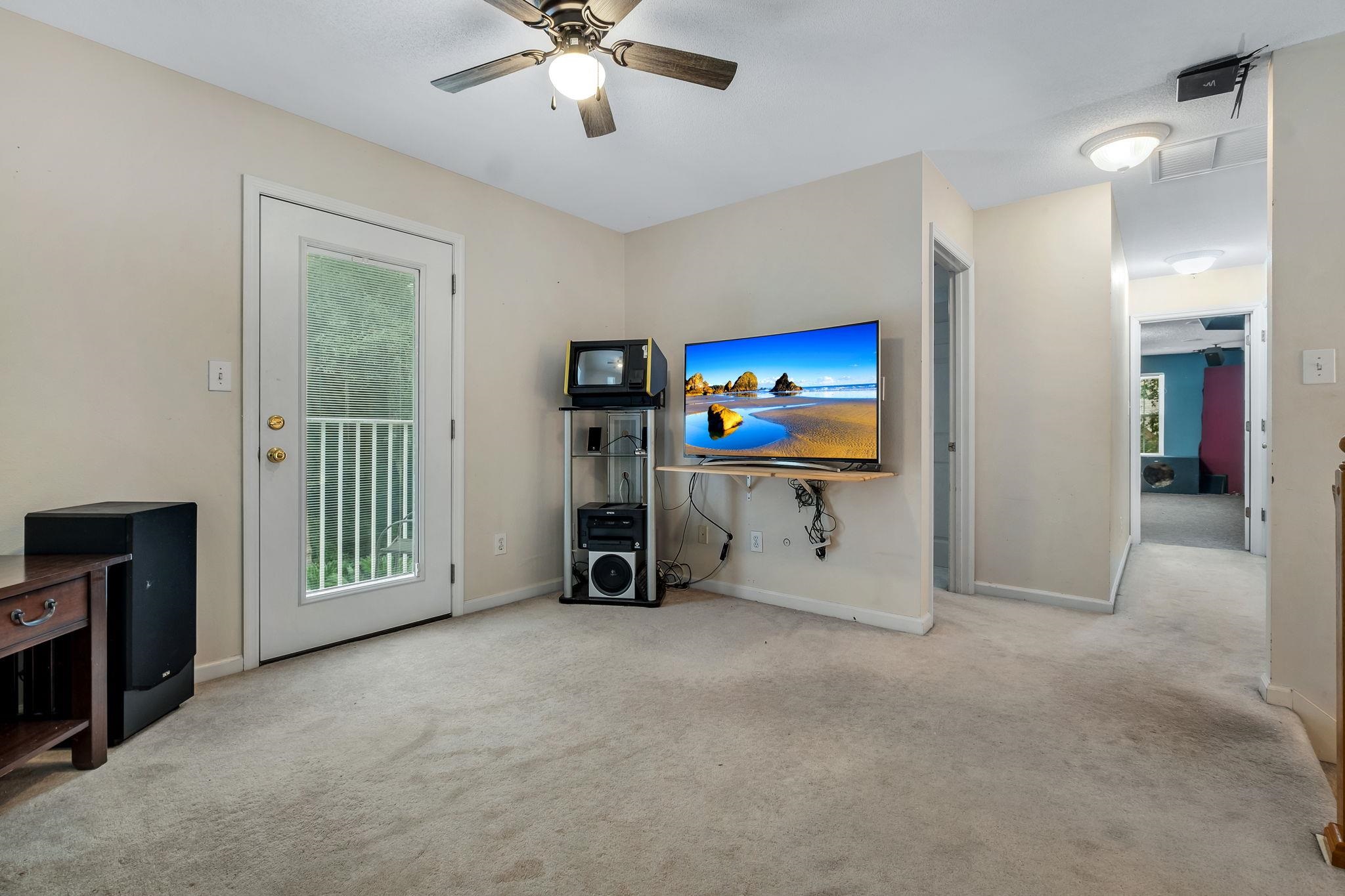 405 Holly Hill Court