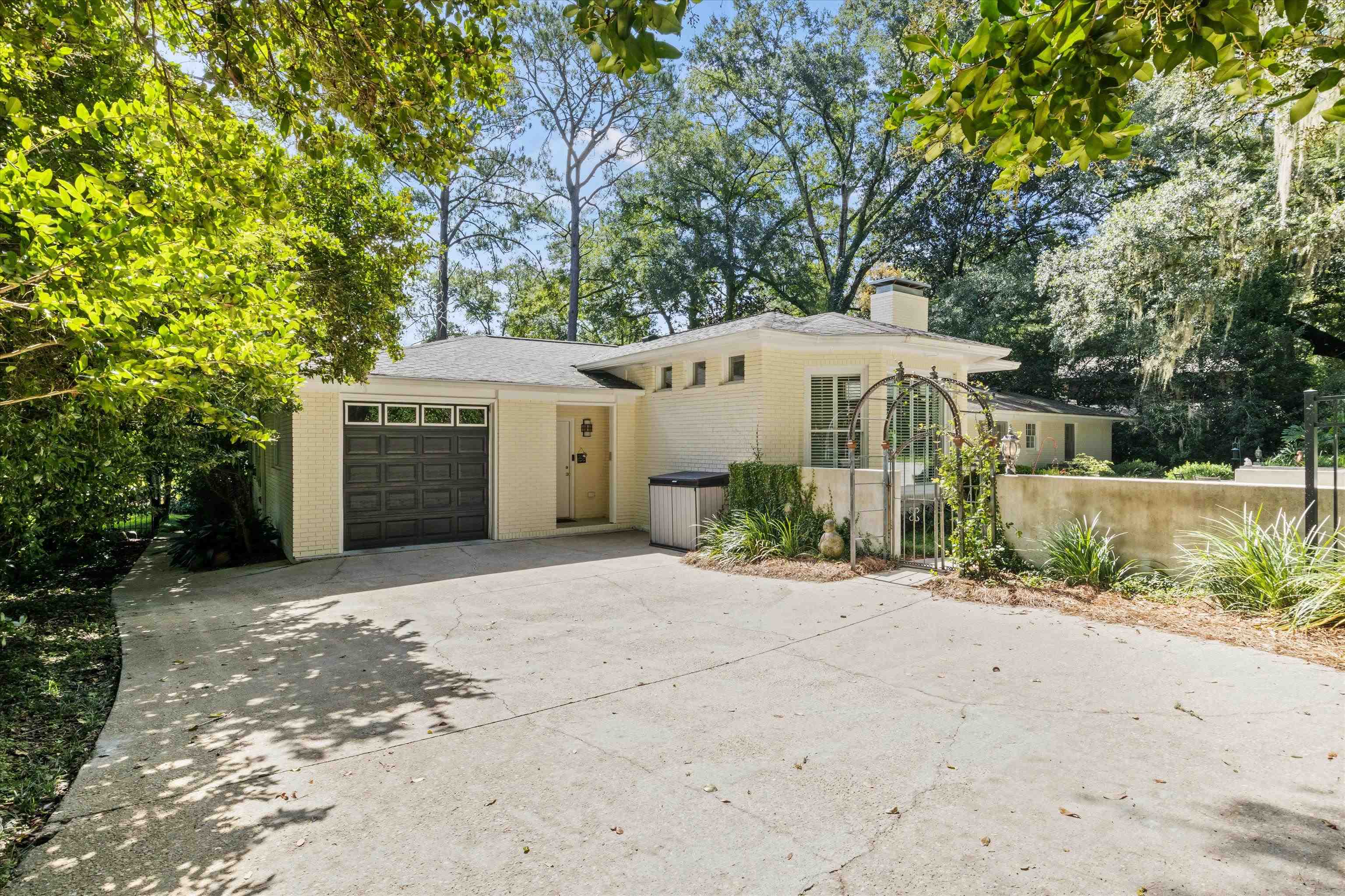 2508 Harriman Circle