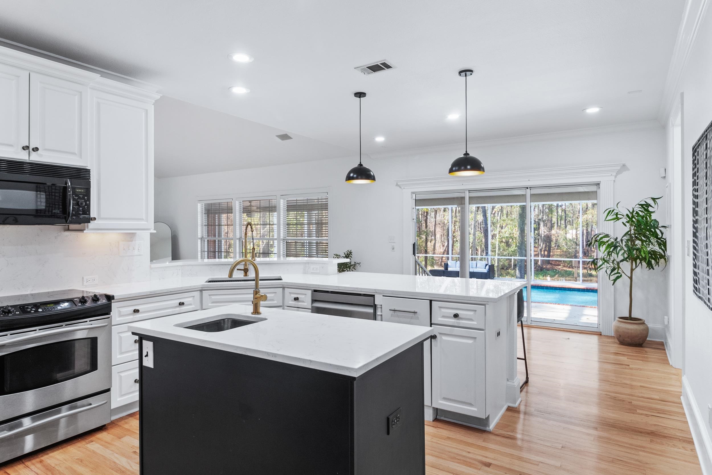 8869 Glen Abby Drive