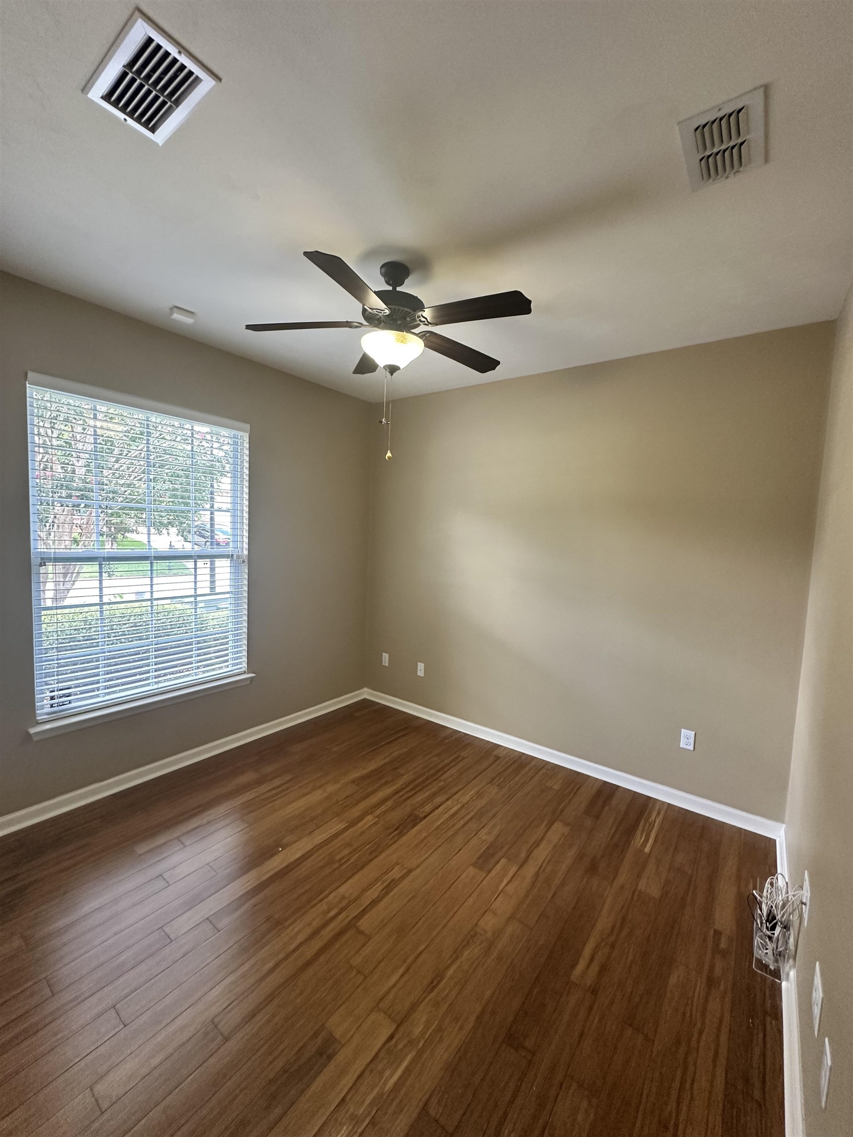 5614 Hampton Hill Circle
