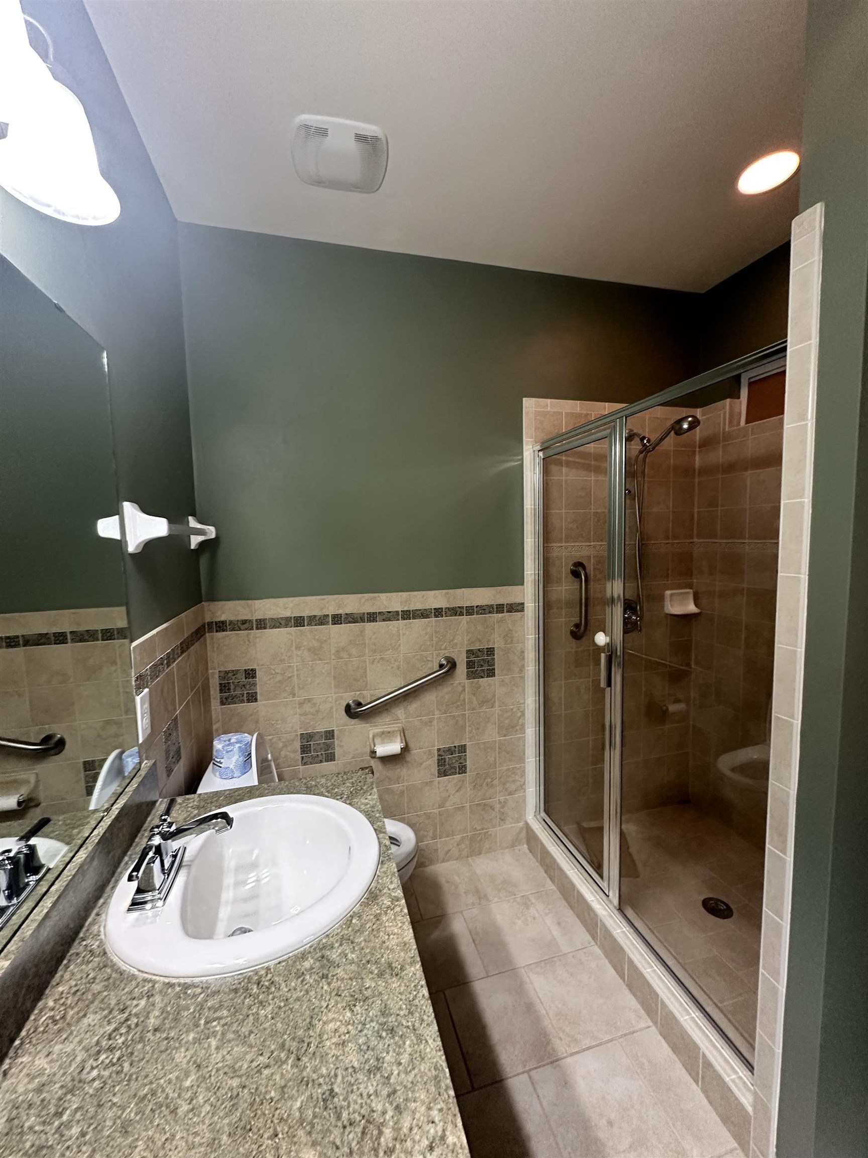 5614 Hampton Hill Circle