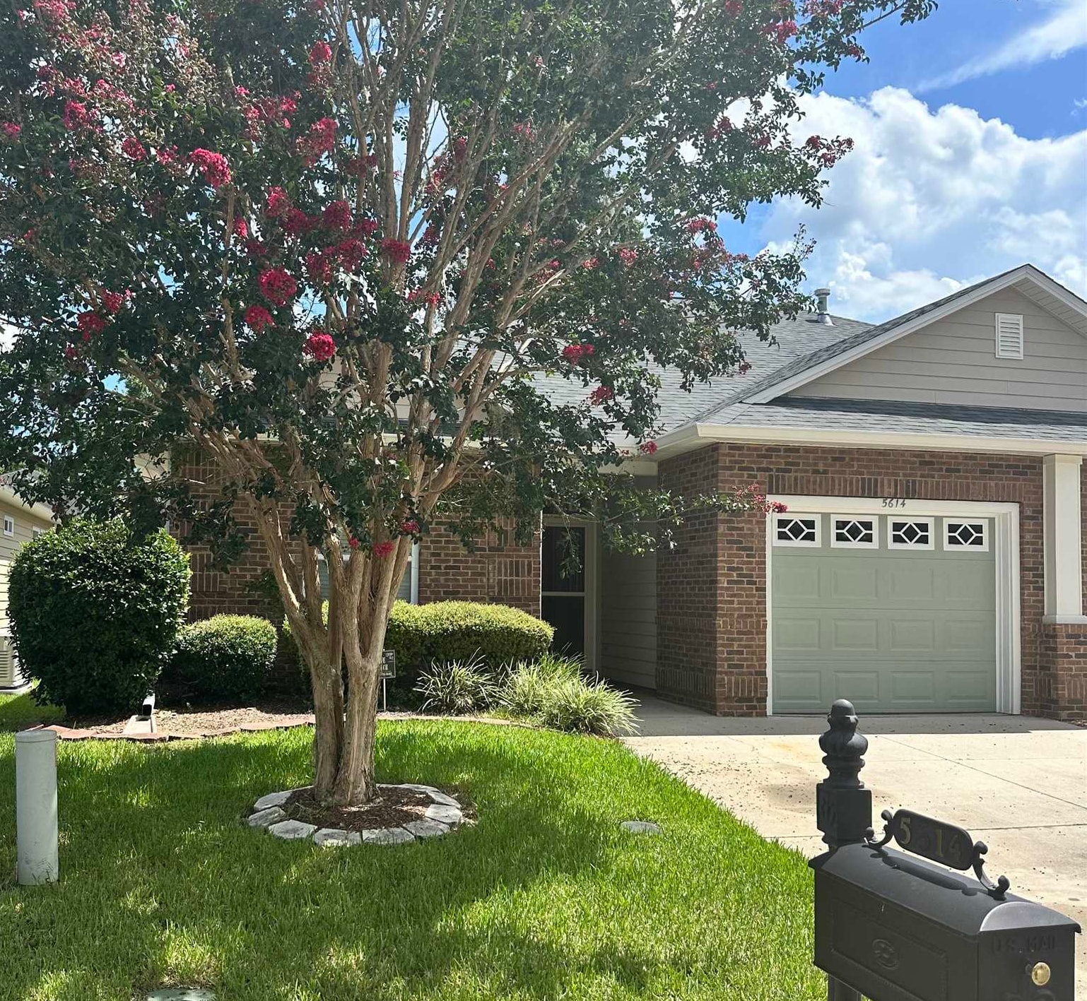 5614 Hampton Hill Circle
