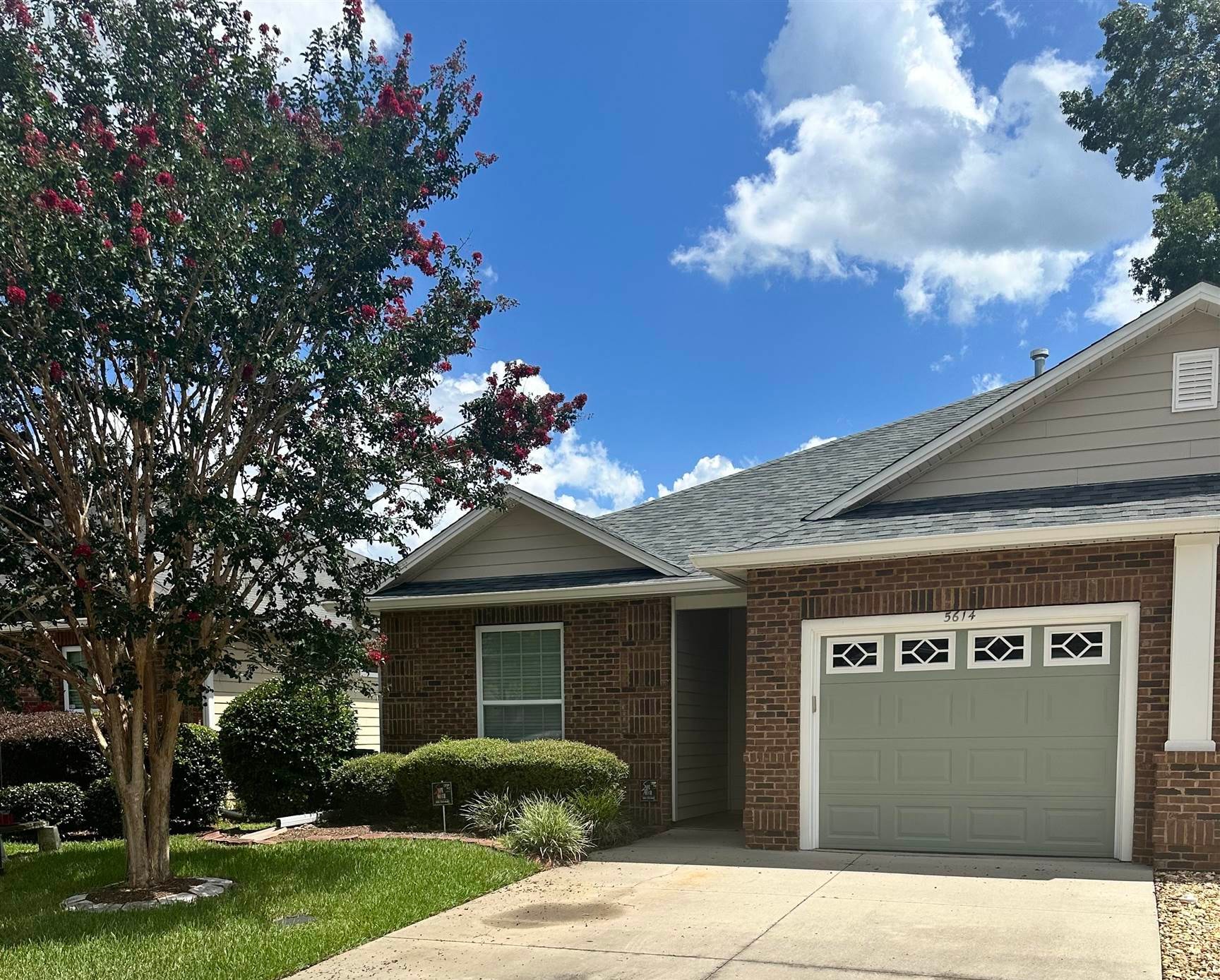 5614 Hampton Hill Circle