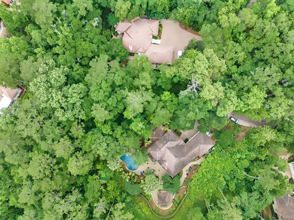 552 High Oaks Court