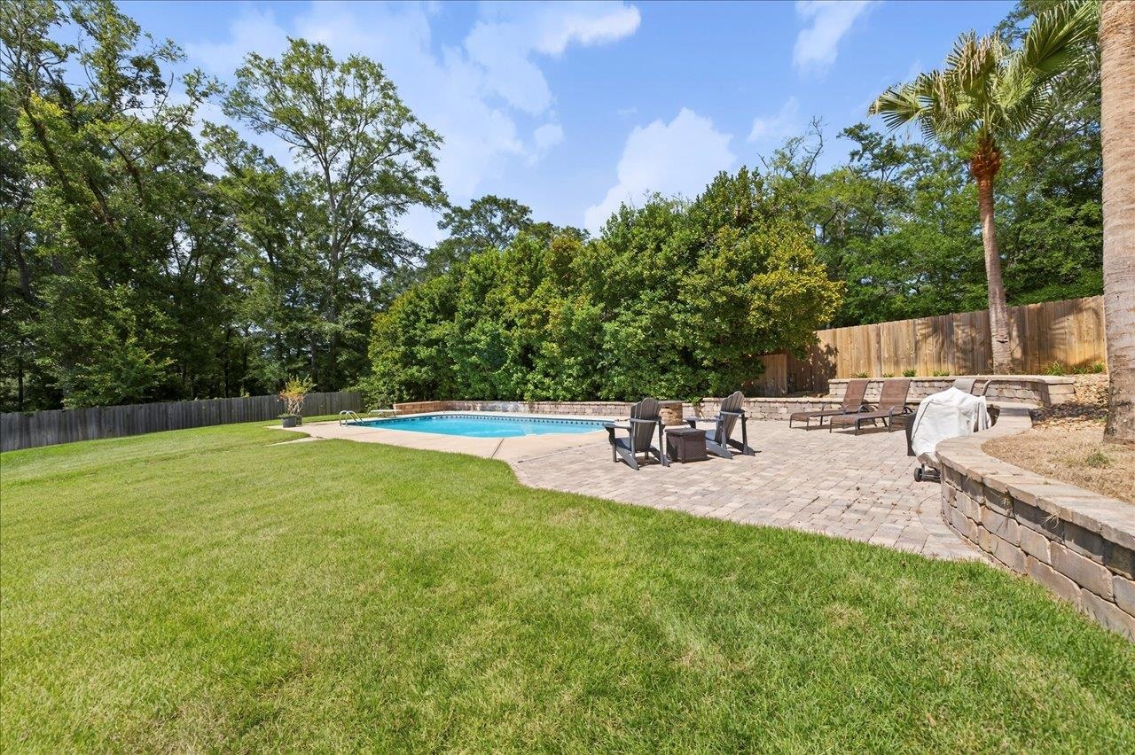 1867 Easton Forest Drive
