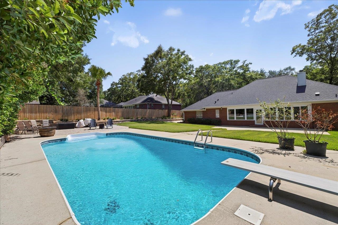 1867 Easton Forest Drive