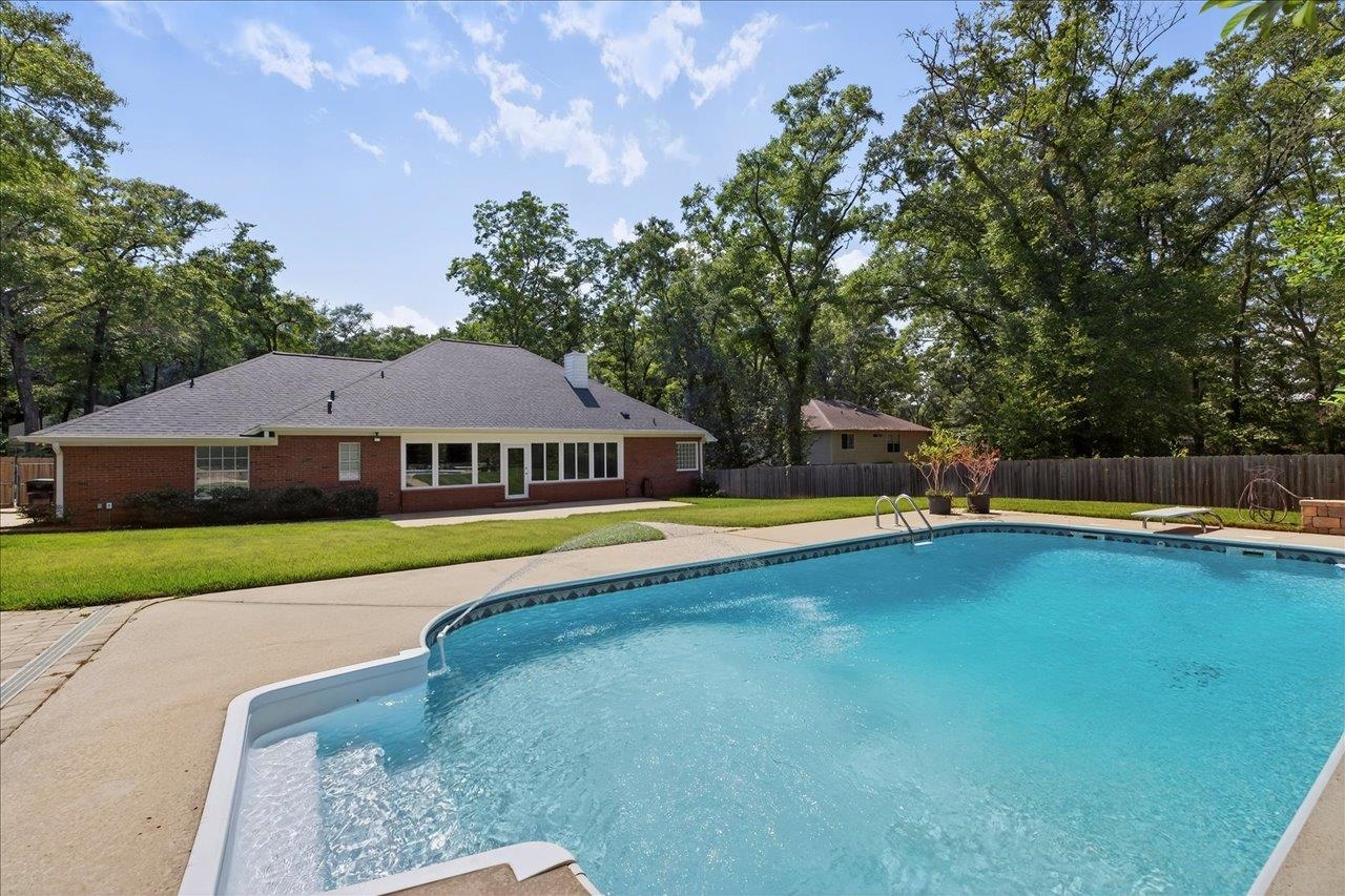 1867 Easton Forest Drive