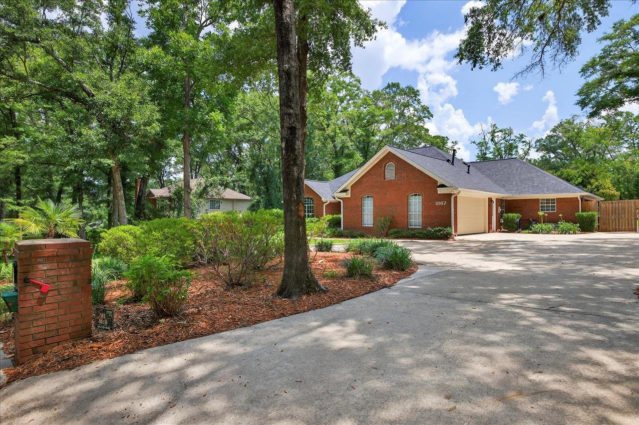 1867 Easton Forest Drive