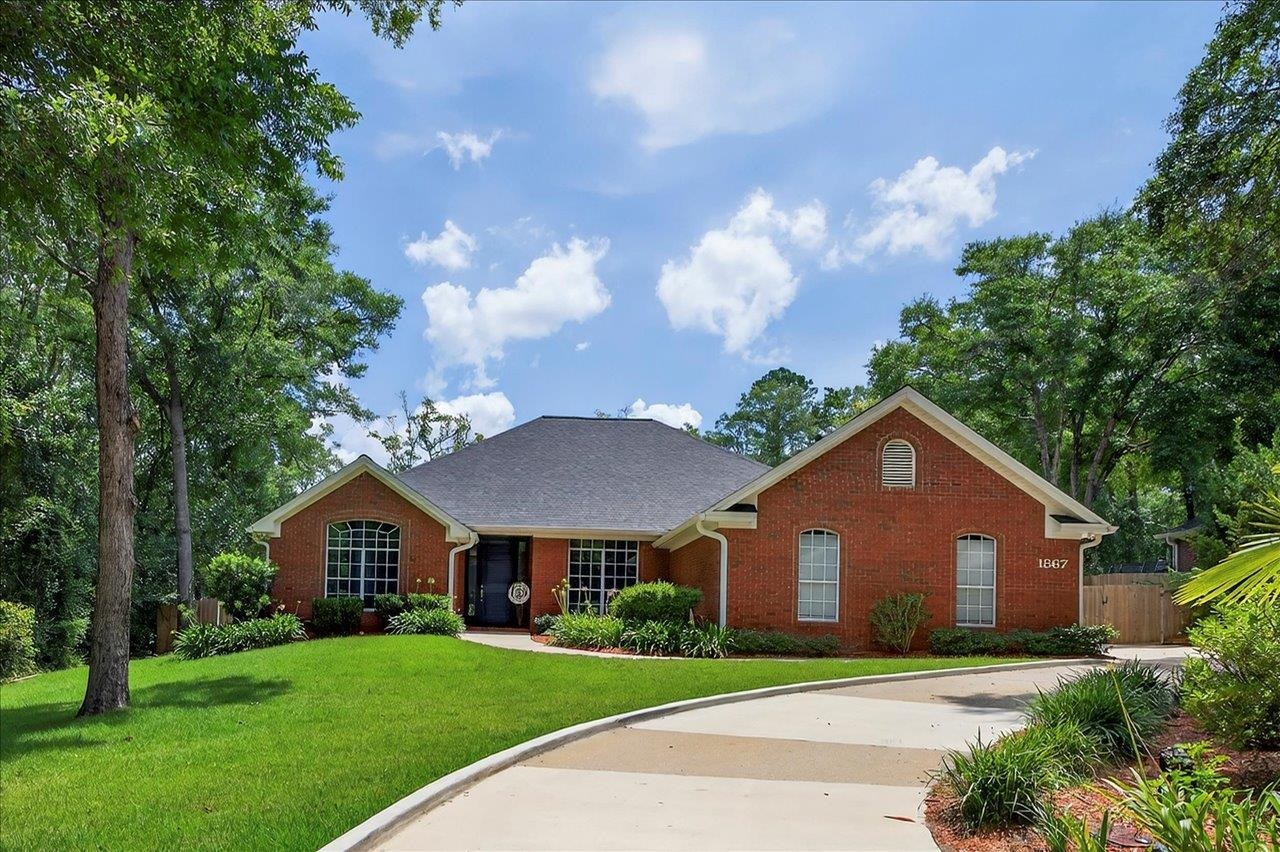 1867 Easton Forest Drive