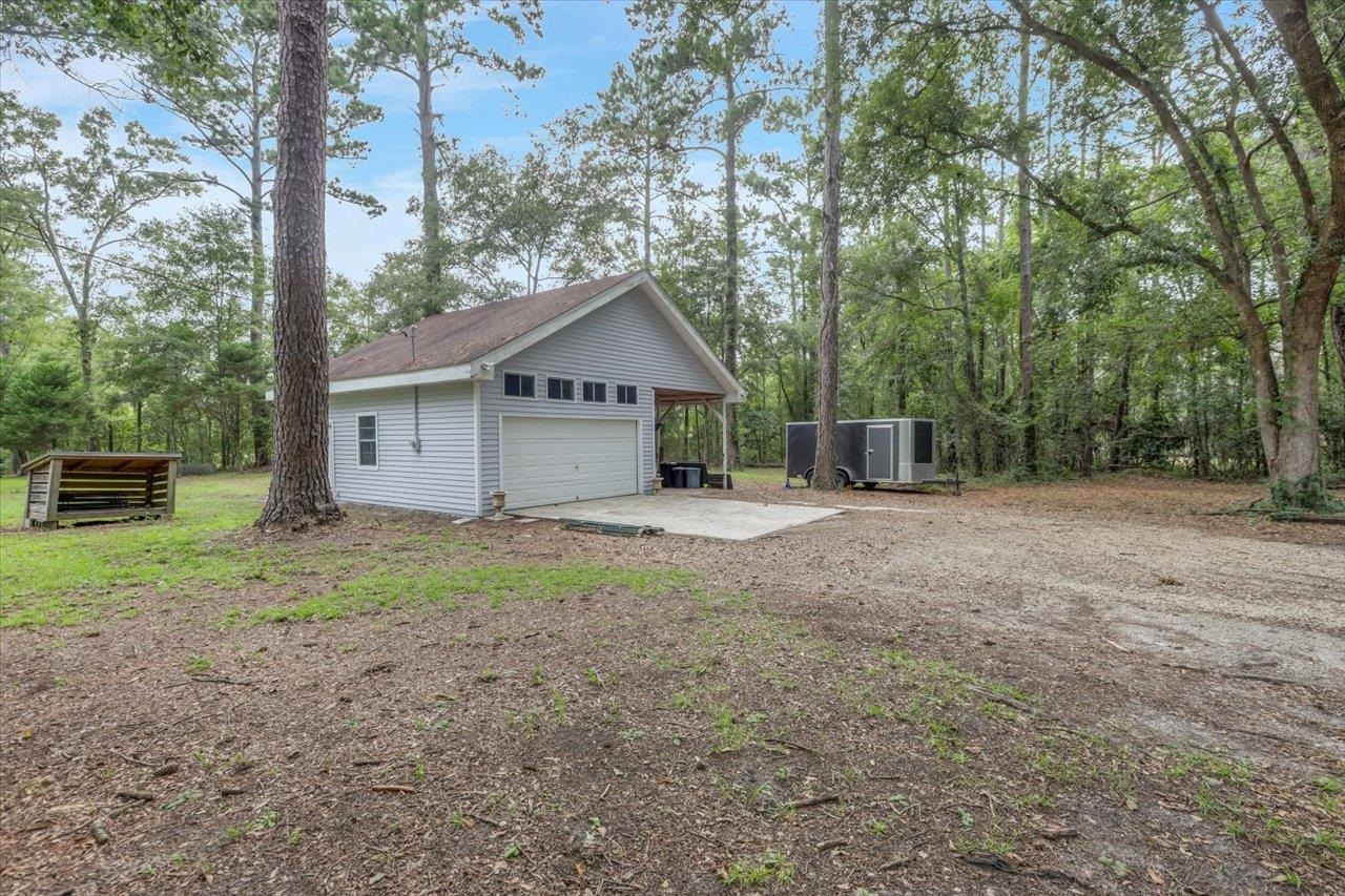 79 Lakeside Road