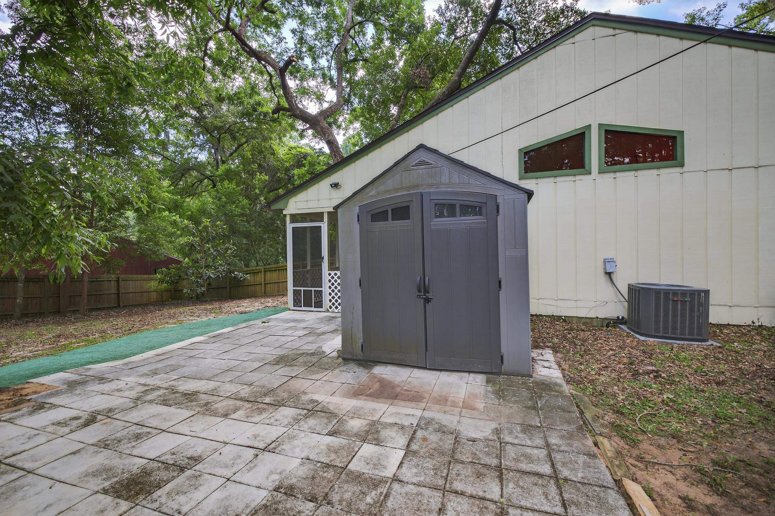 4311 Brewster Road