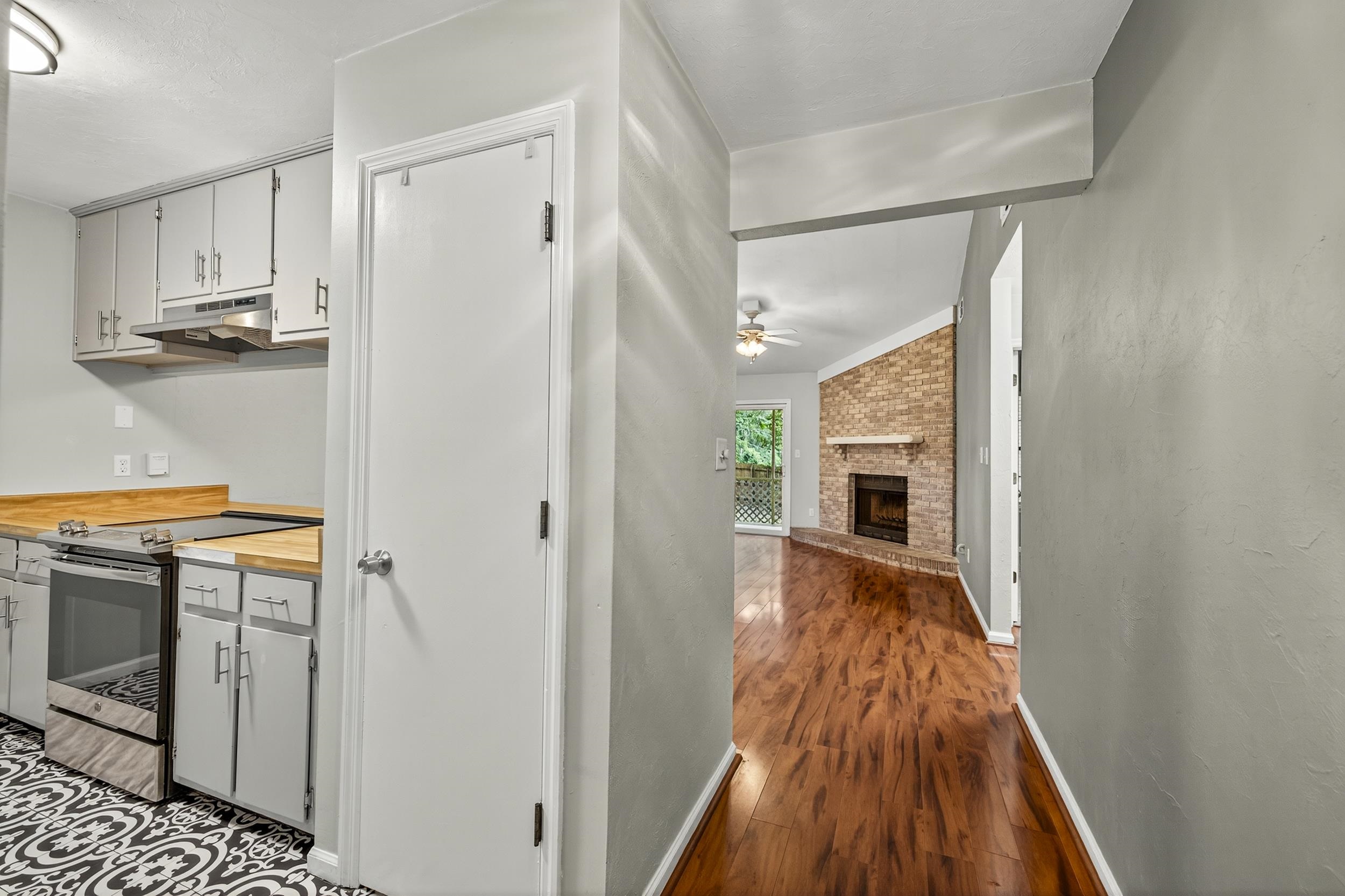 4311 Brewster Road
