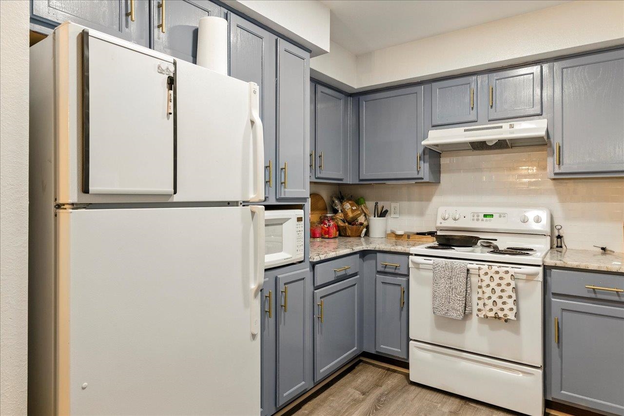 2801 Chancellorsville Drive Unit: 237