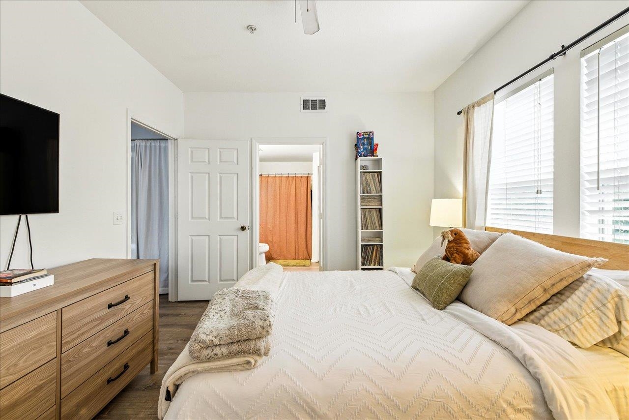 2801 Chancellorsville Drive Unit: 237