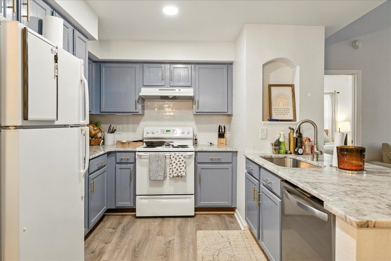 2801 Chancellorsville Drive Unit: 237