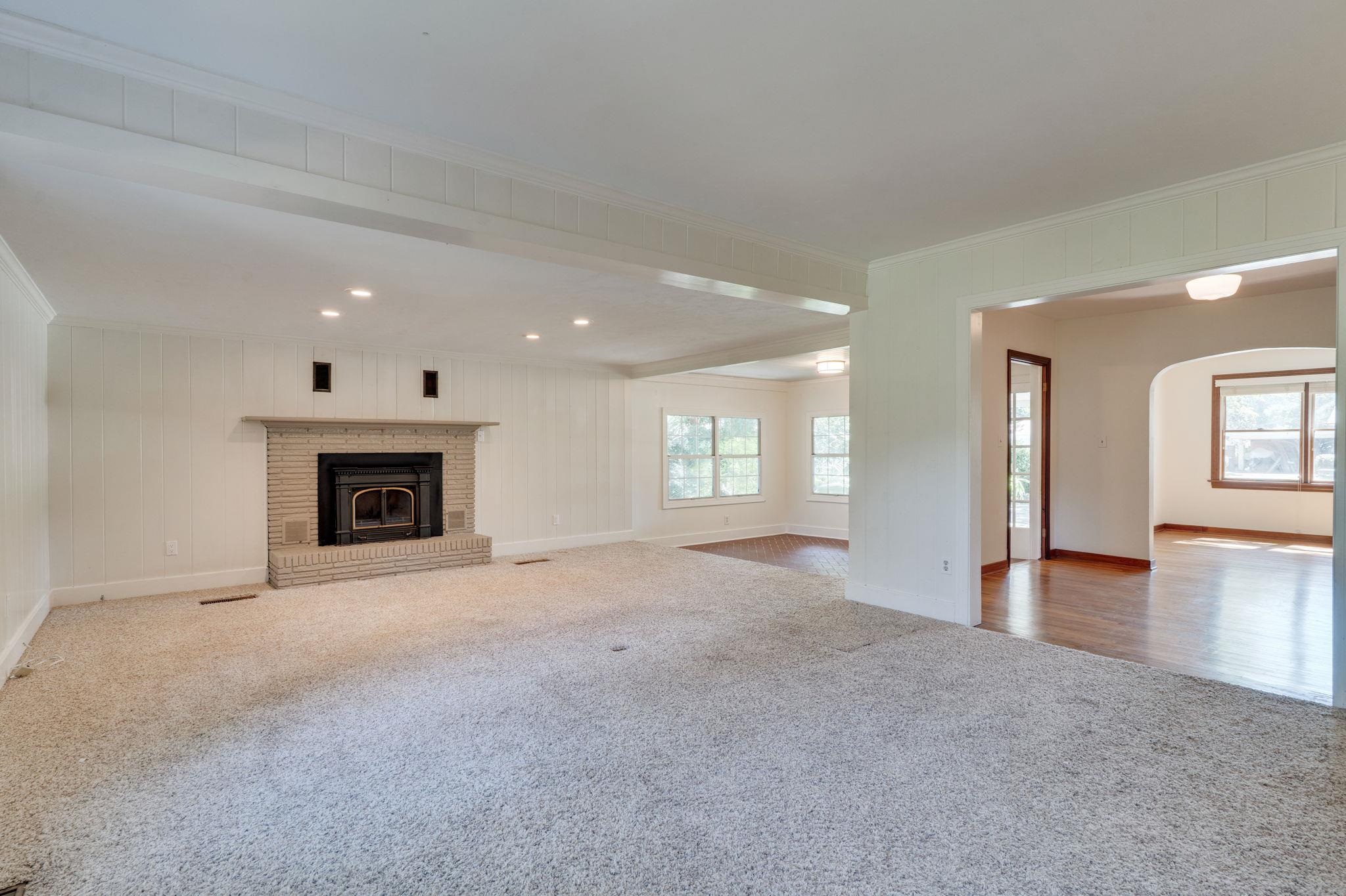 1122 Victory Garden Drive