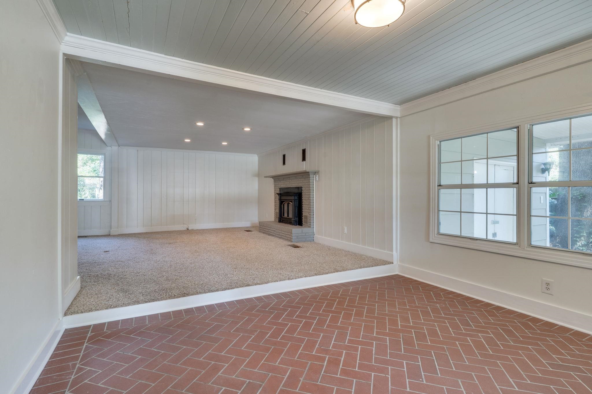 1122 Victory Garden Drive