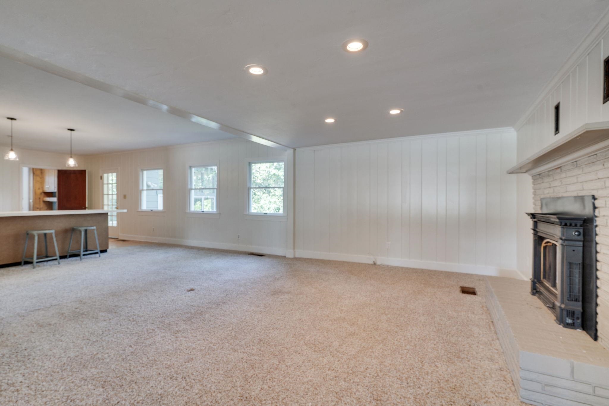 1122 Victory Garden Drive