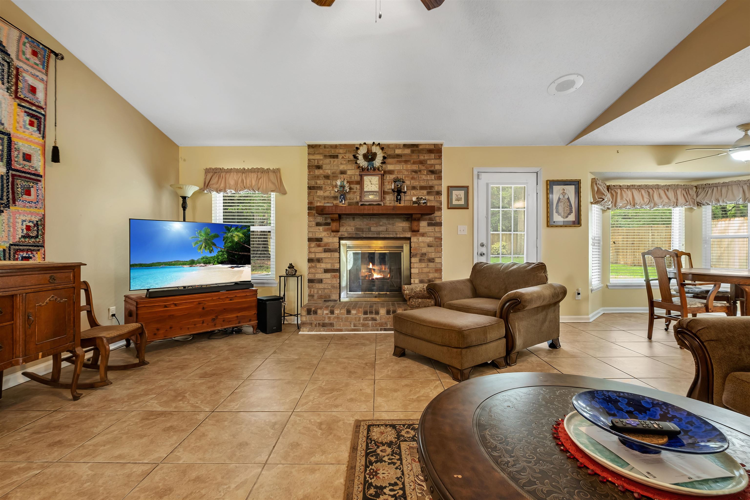 3417 Treaty Oak Trail