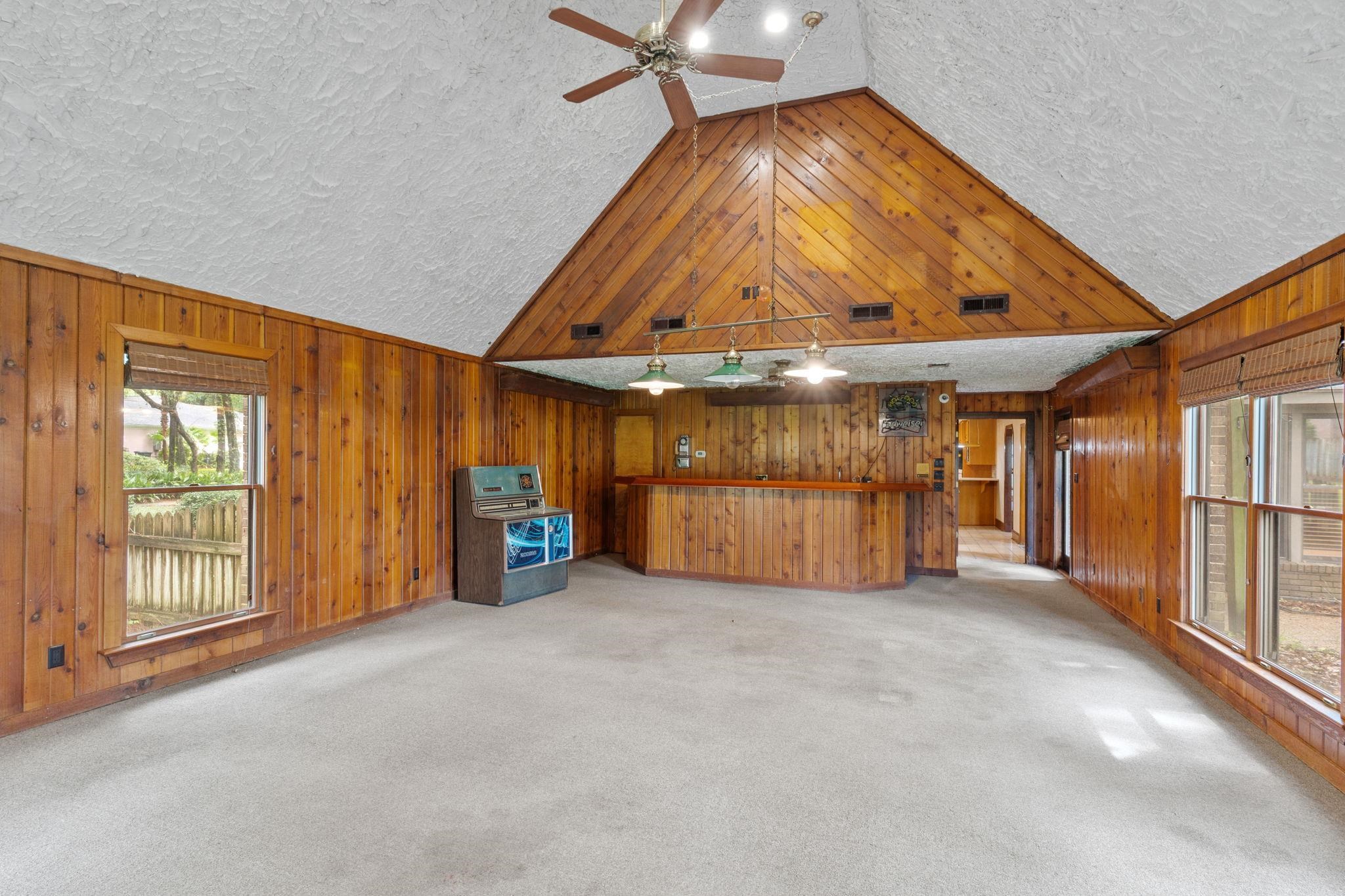976 Rosebay Court