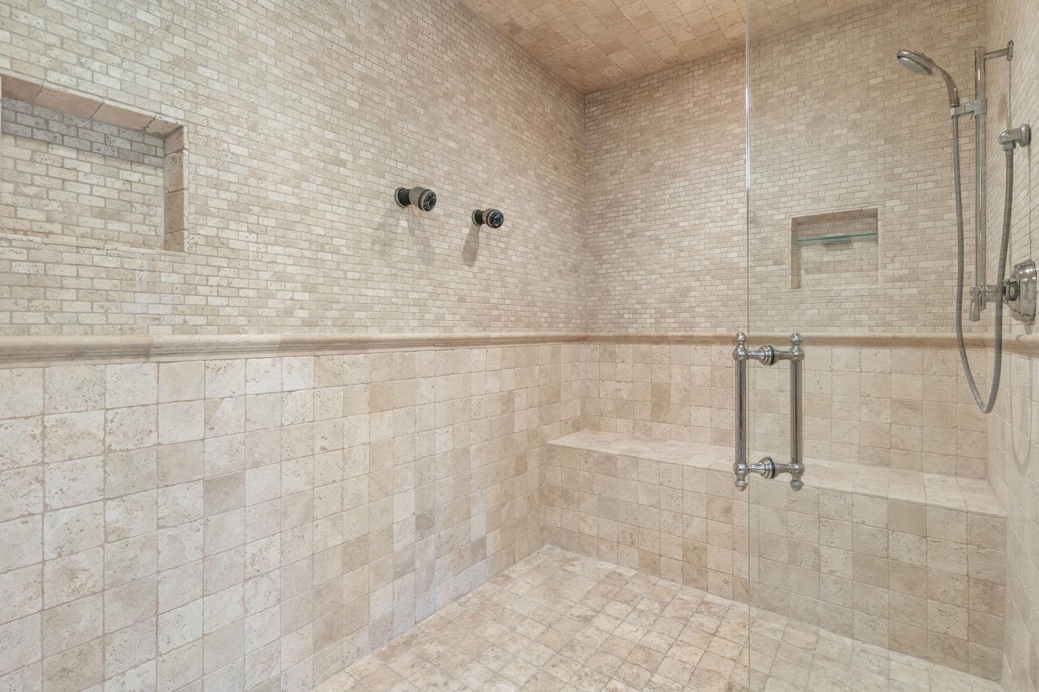976 Rosebay Court