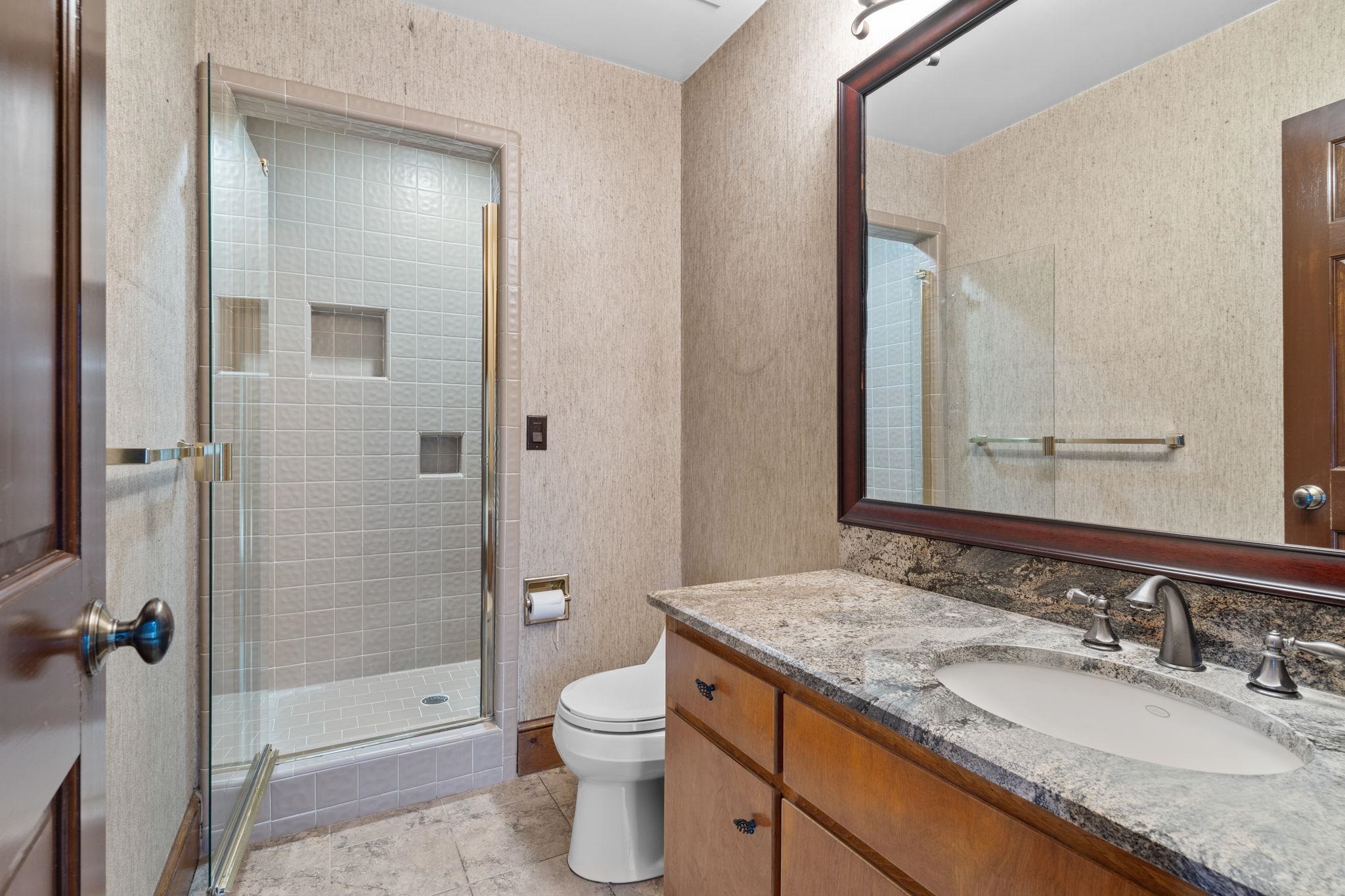 976 Rosebay Court