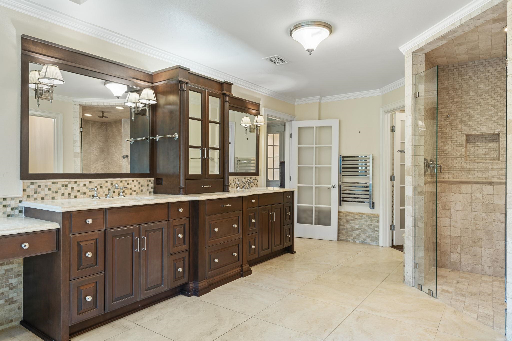 976 Rosebay Court