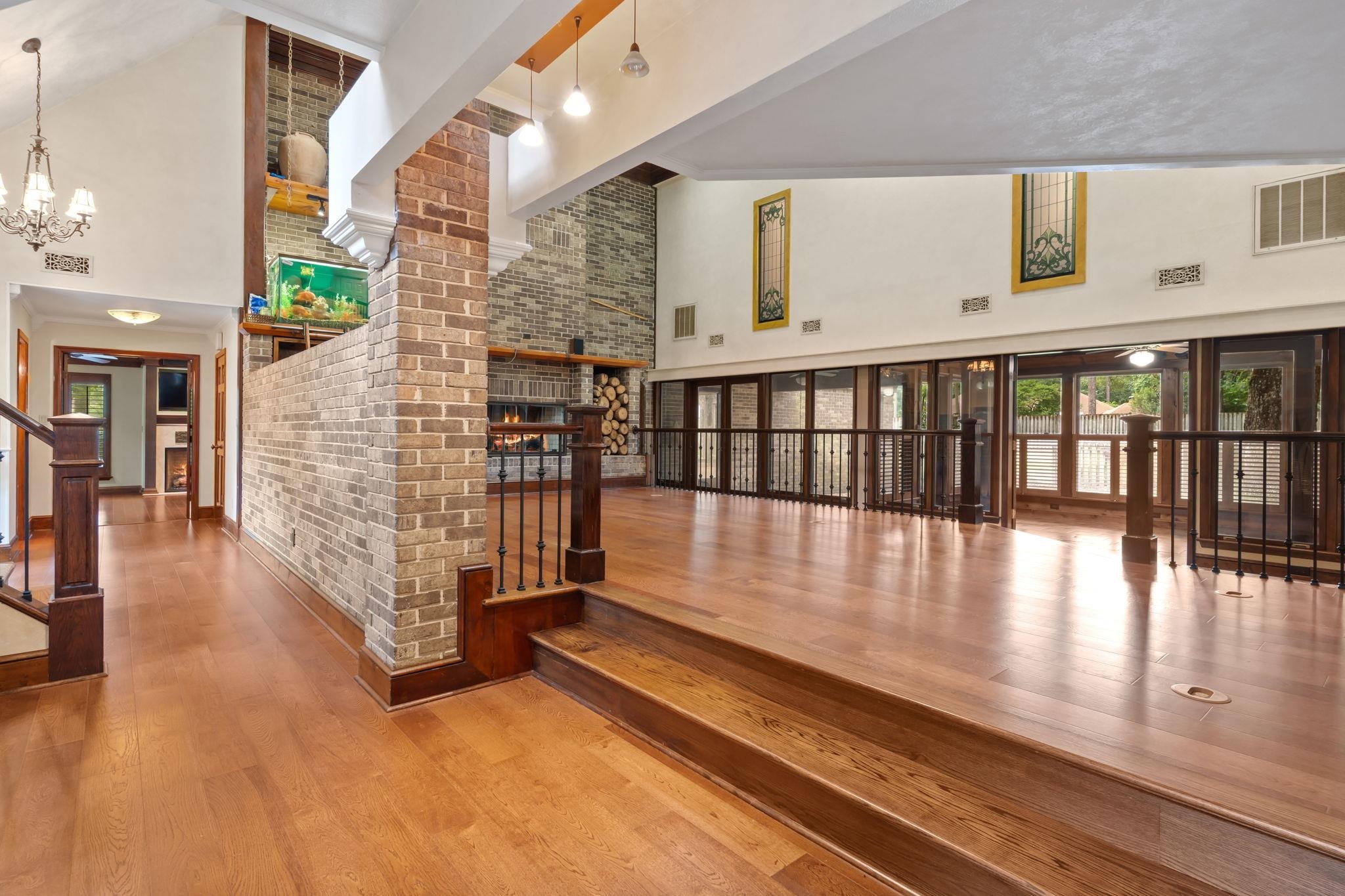 976 Rosebay Court