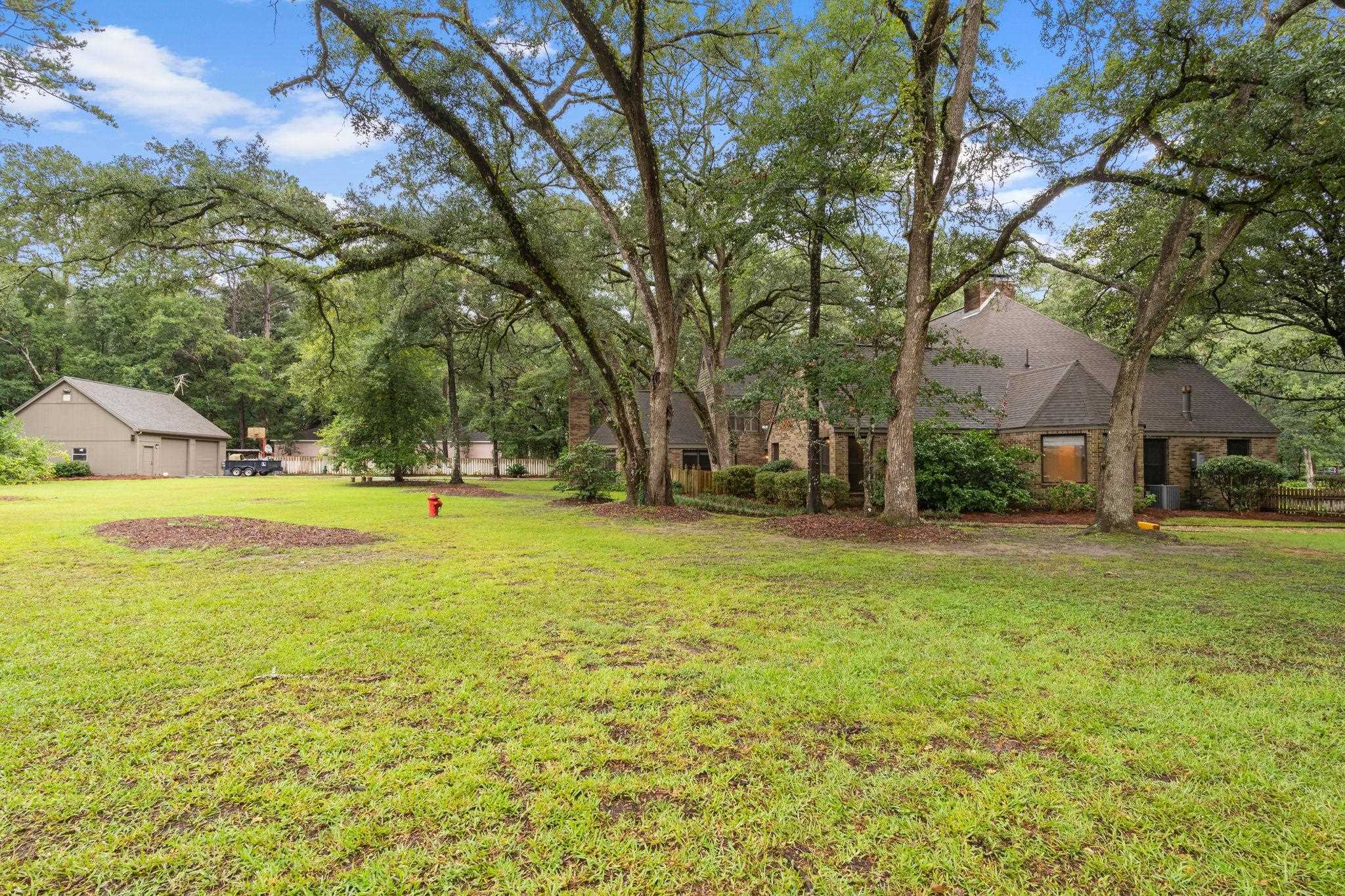976 Rosebay Court