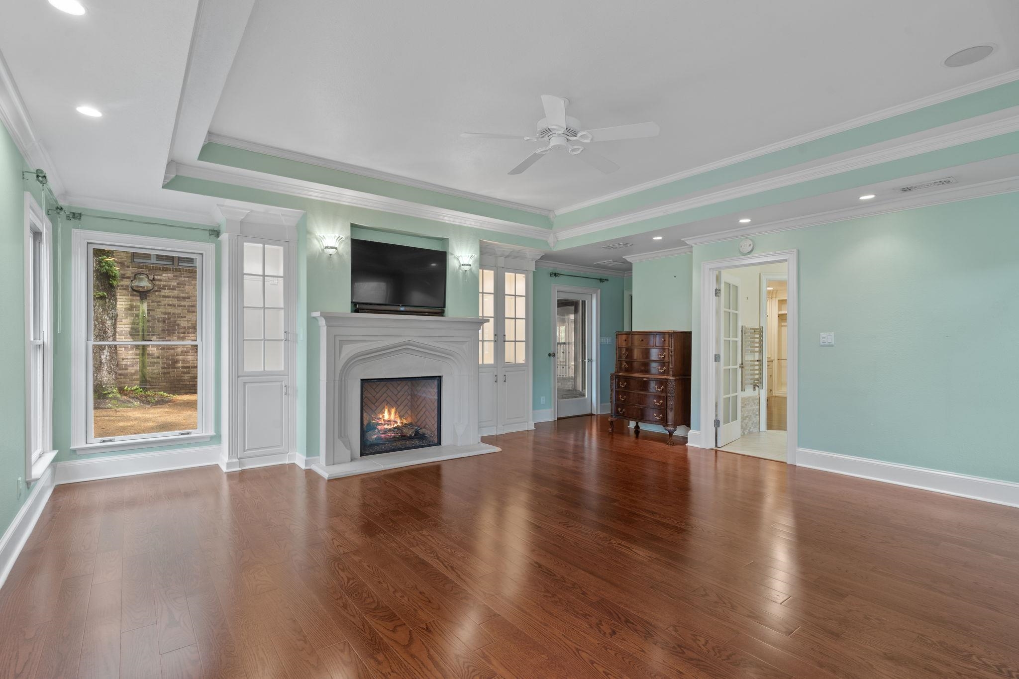 976 Rosebay Court