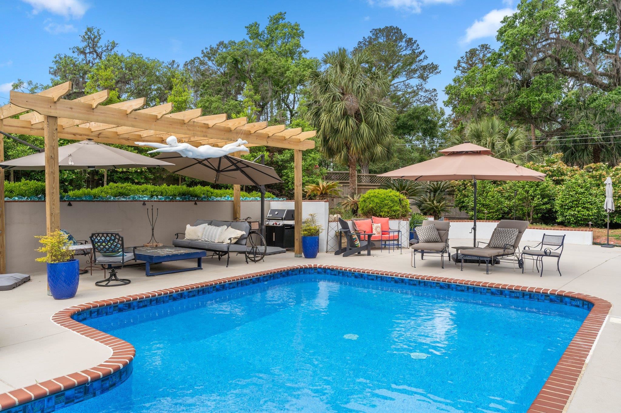 909 Circle Drive