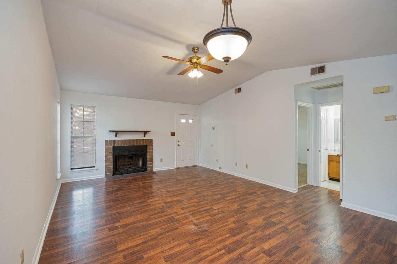 2039 Hanover Court Unit: A