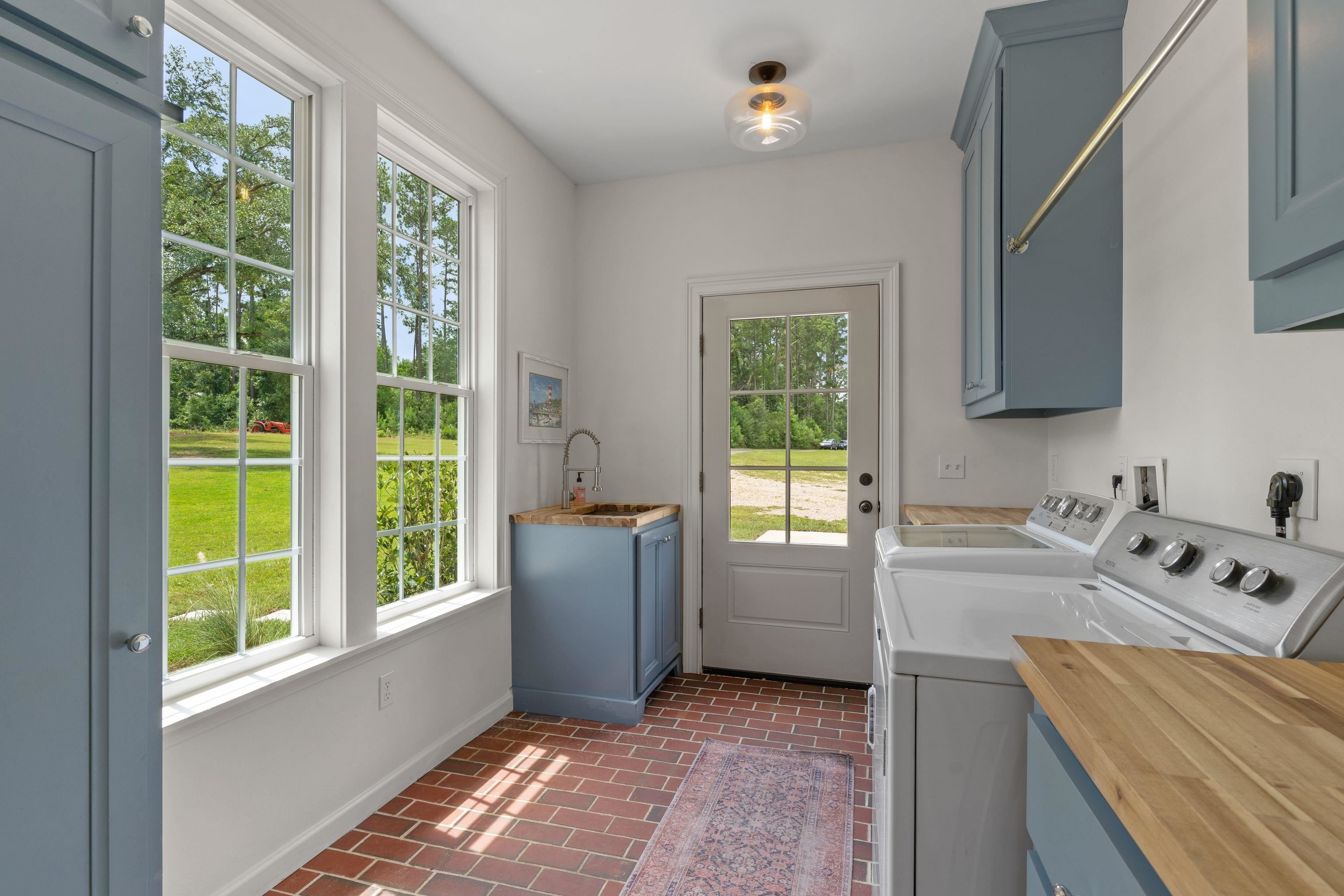 9600 Centerville Road