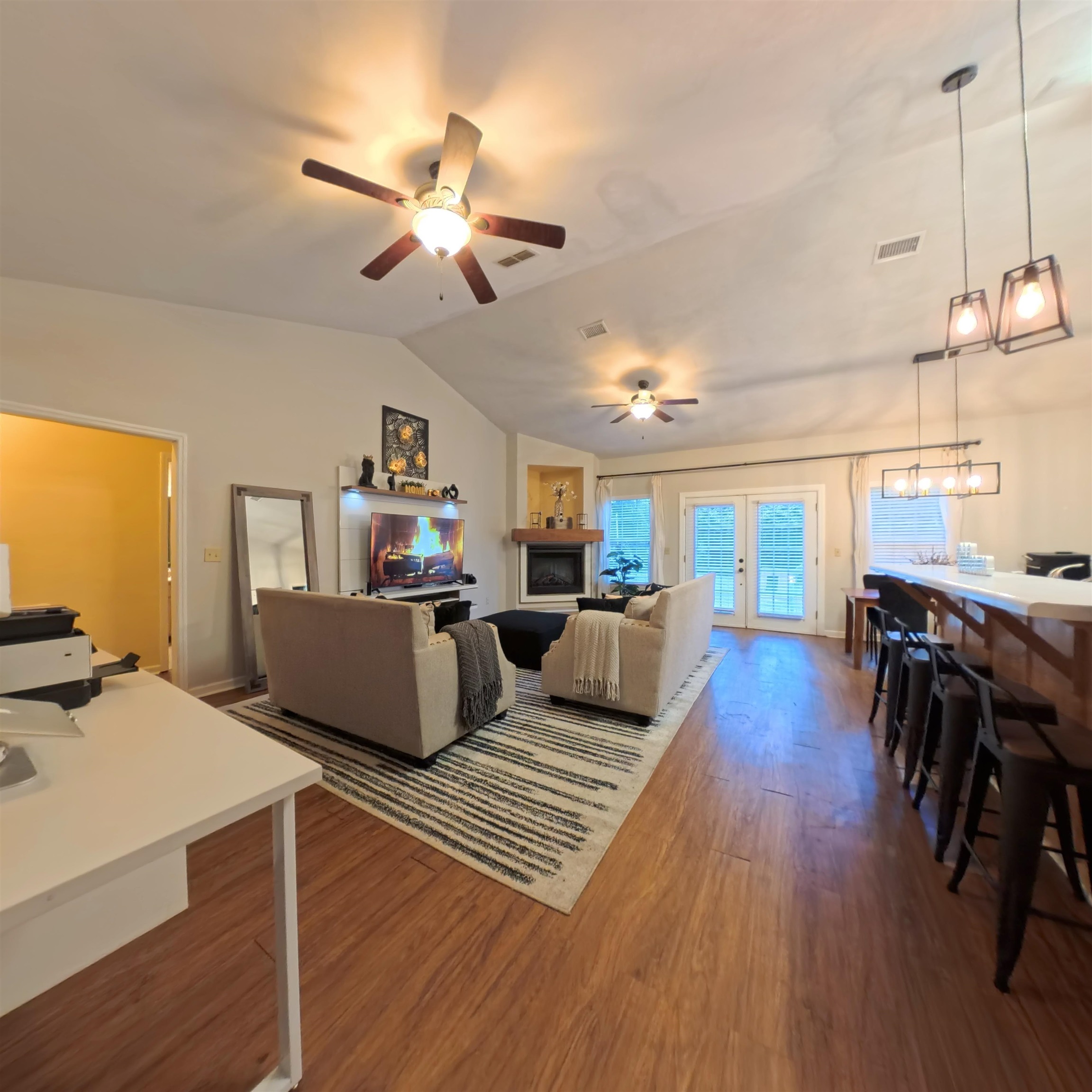2425 Country Club Drive