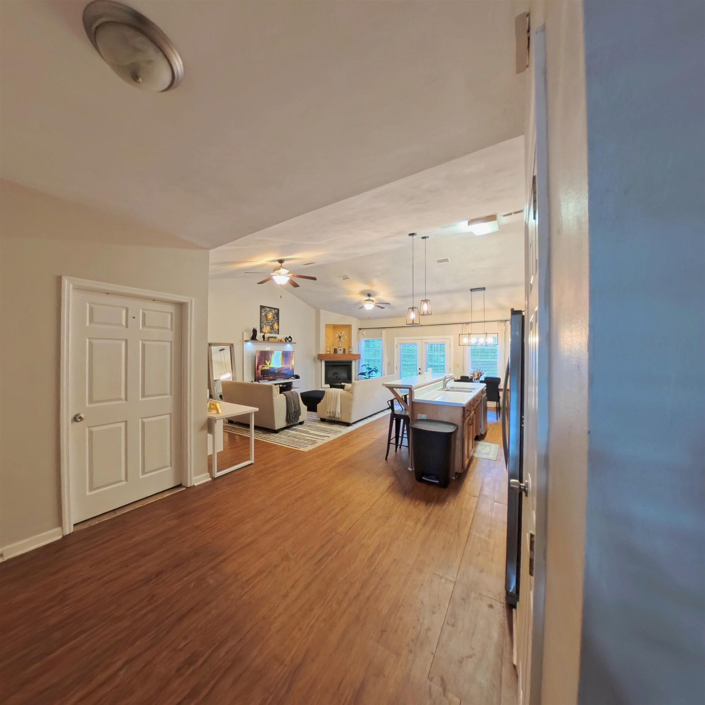 2425 Country Club Drive