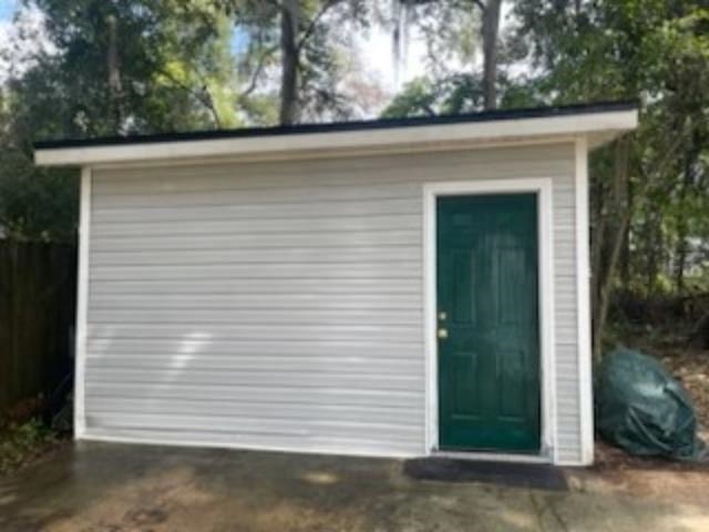 2425 Country Club Drive