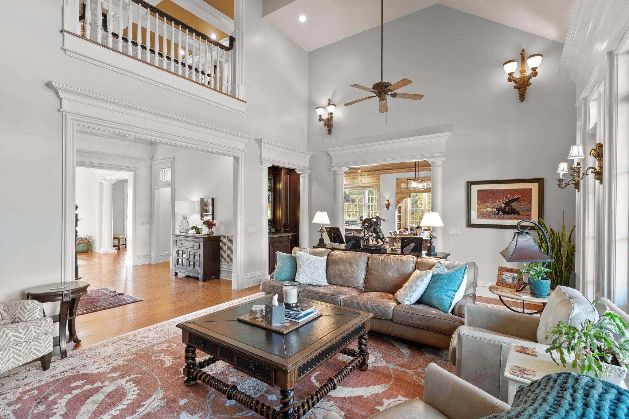 9525 Woodland Hills Way