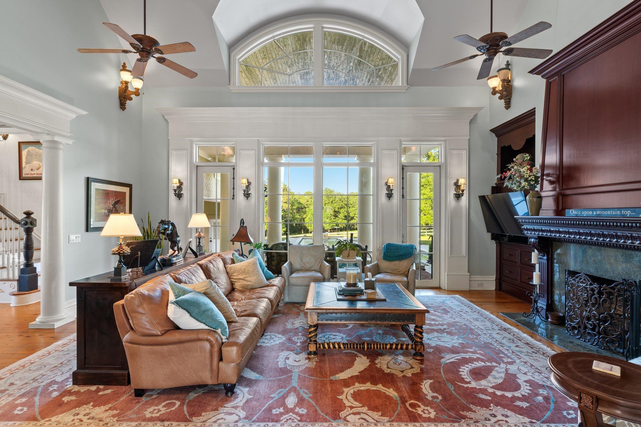 9525 Woodland Hills Way