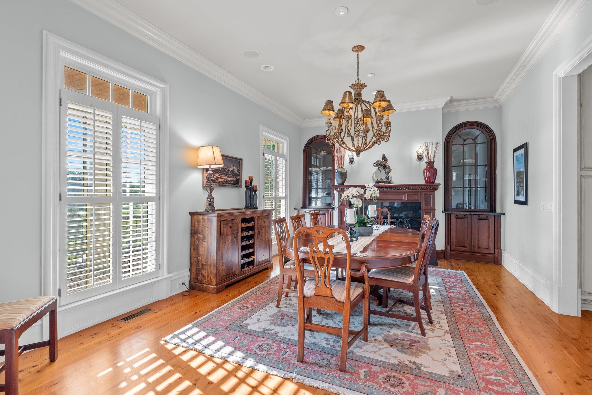 9525 Woodland Hills Way