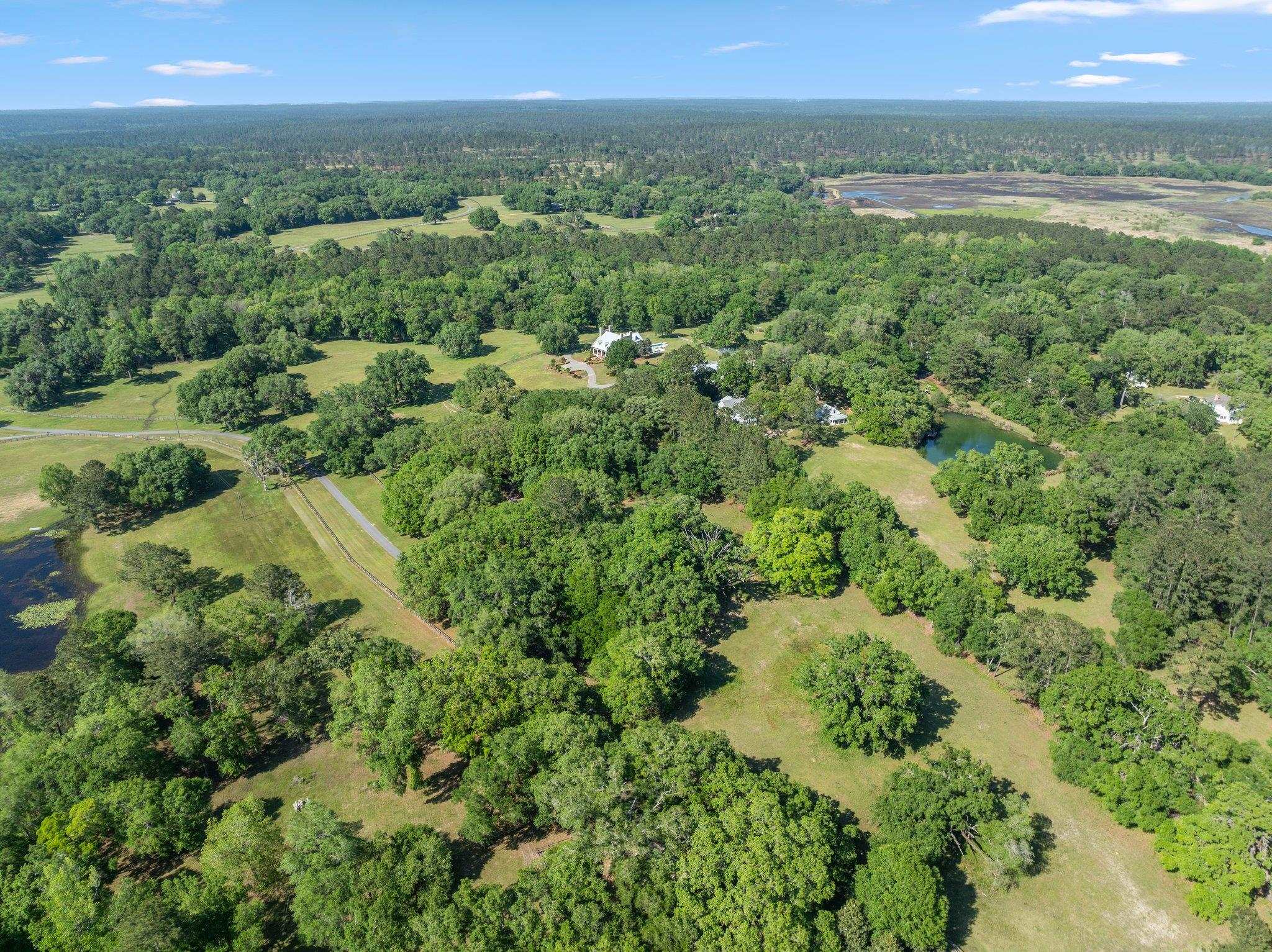 9525 Woodland Hills Way