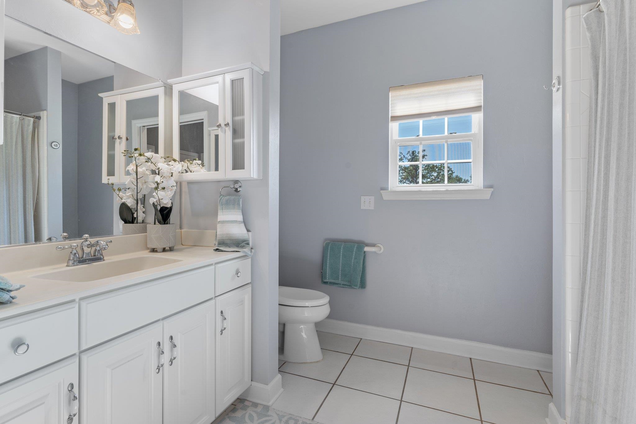 9525 Woodland Hills Way