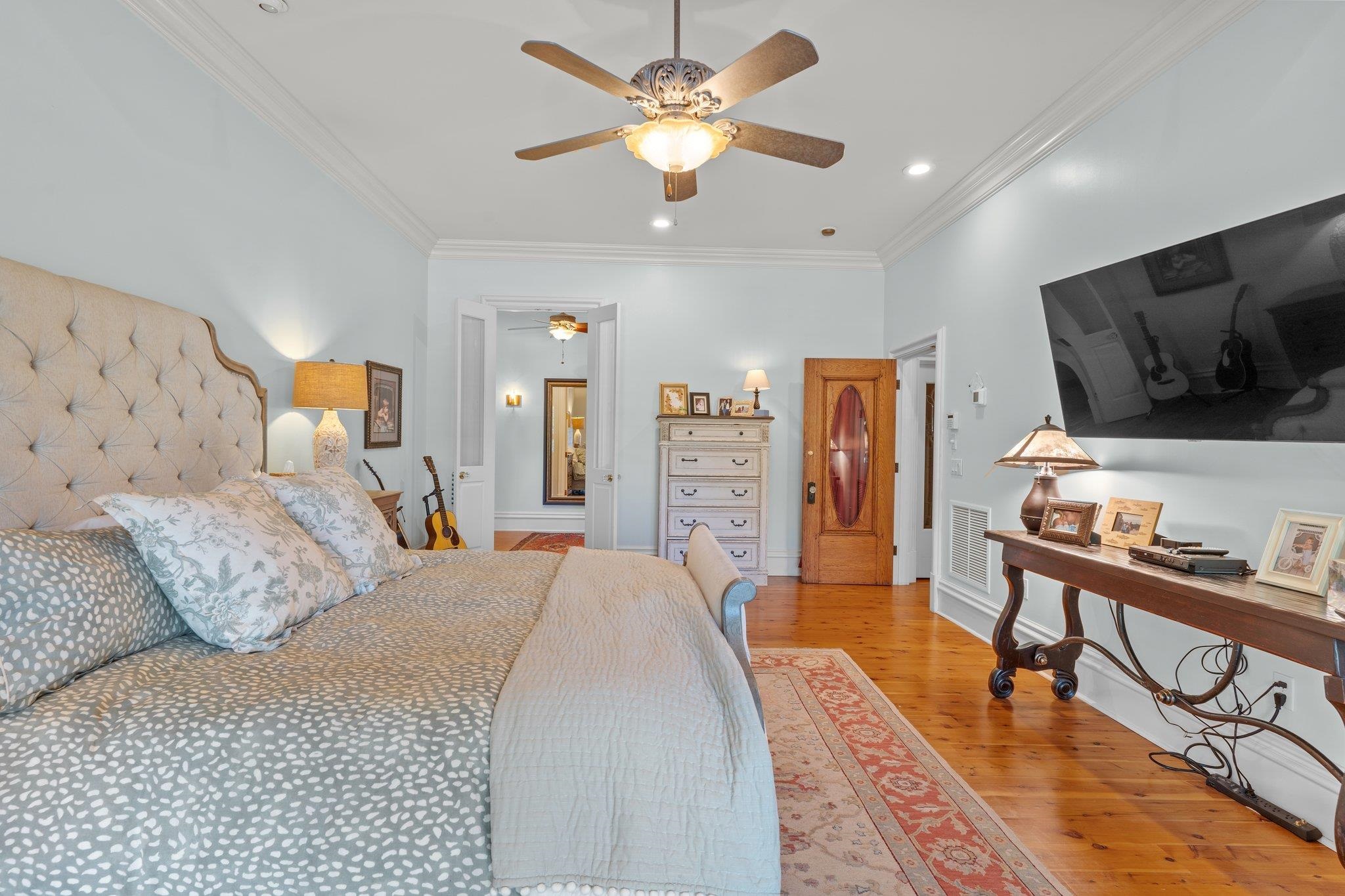 9525 Woodland Hills Way