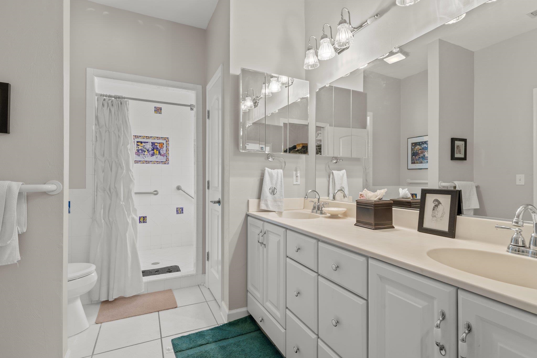 9525 Woodland Hills Way