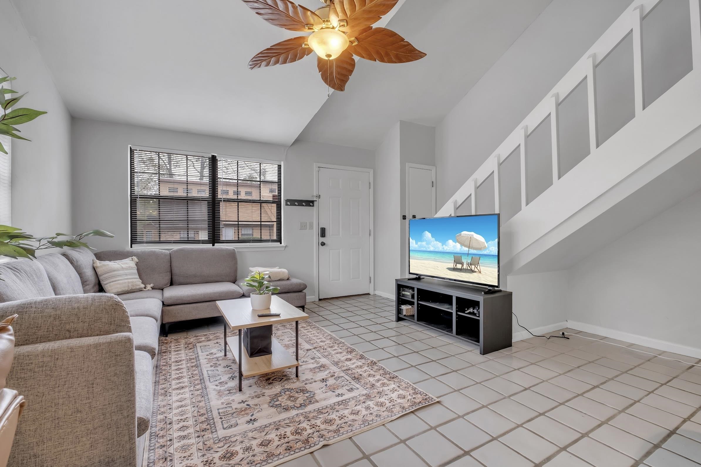 1816 Jackson Bluff Road Unit: F